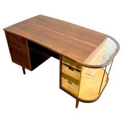 Scrivania danese con anta a tamburo del Mid Century Modern con barra laterale