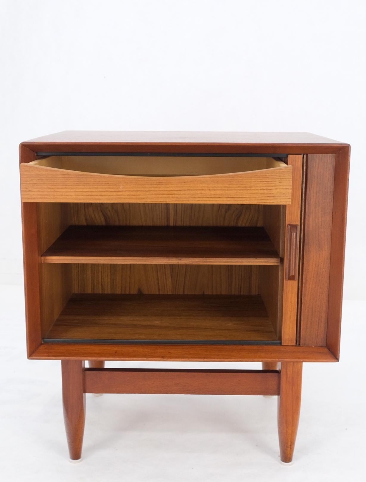 Danish Mid-Century Modern Tambour Door One Drawer End Table Night Stand Mint! For Sale 2