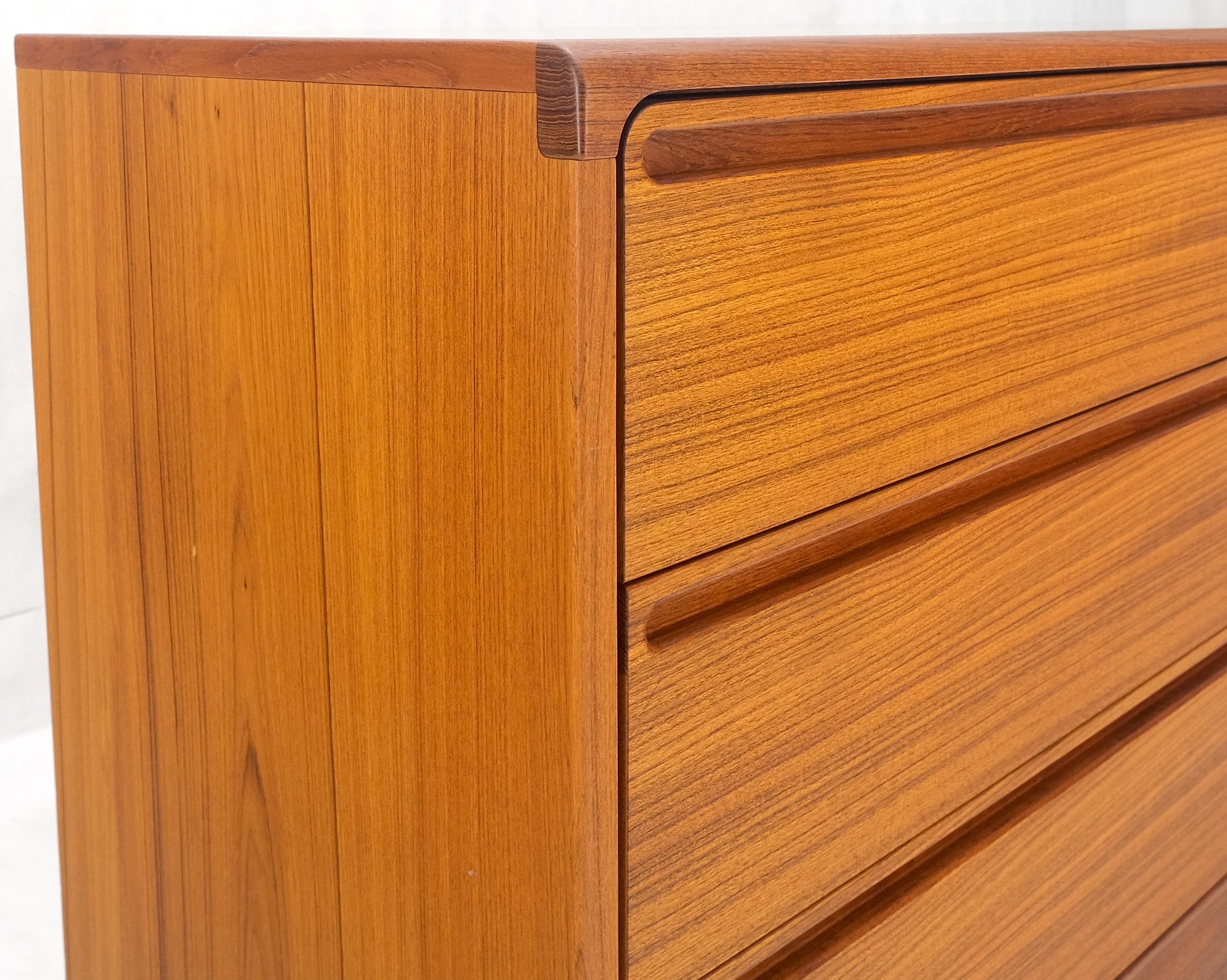 Mid-Century Modern Danish Mid Century Modern Teak 6 Drawers Dresser Credenza Recessed Pulls MINT! For Sale