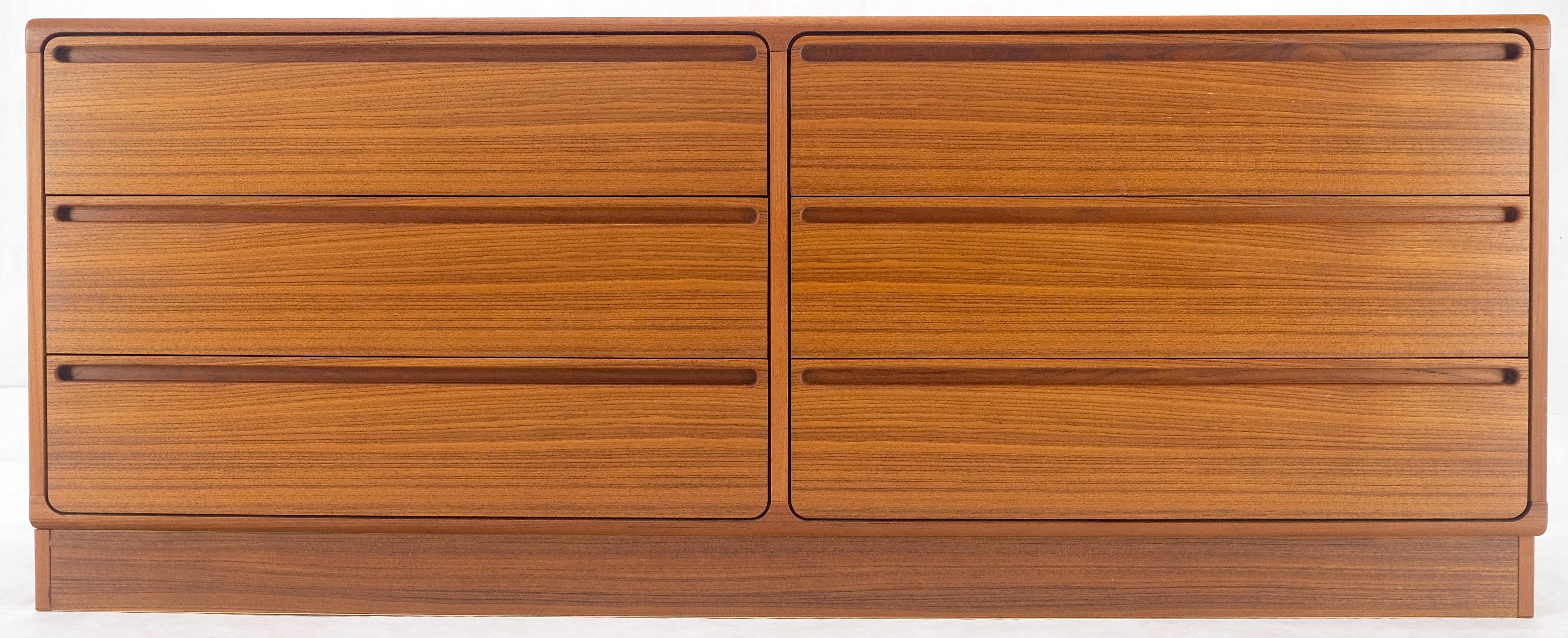 Lacquered Danish Mid Century Modern Teak 6 Drawers Dresser Credenza Recessed Pulls MINT! For Sale