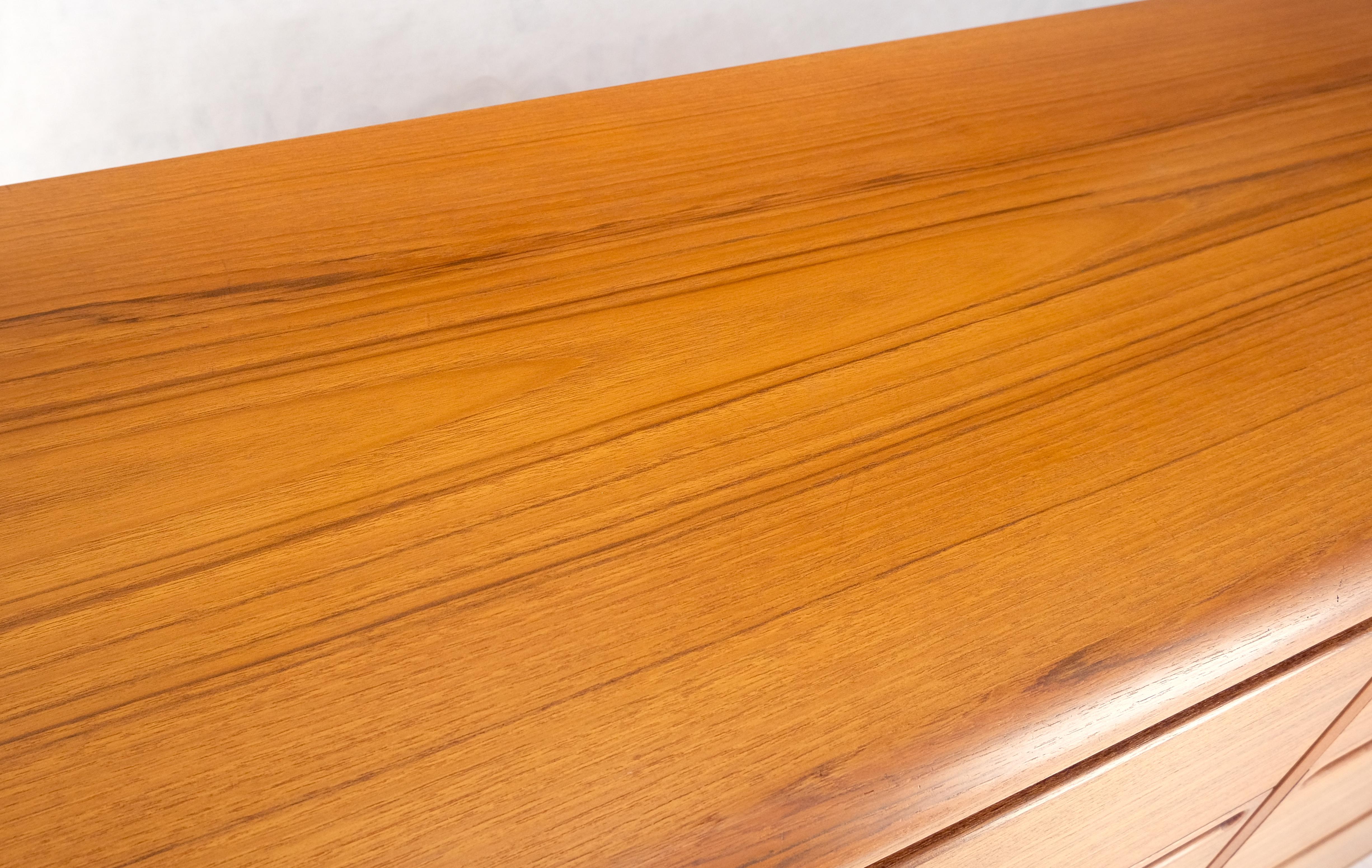 Danish Mid Century Modern Teak 6 Drawers Dresser Credenza Recessed Pulls MINT! For Sale 3