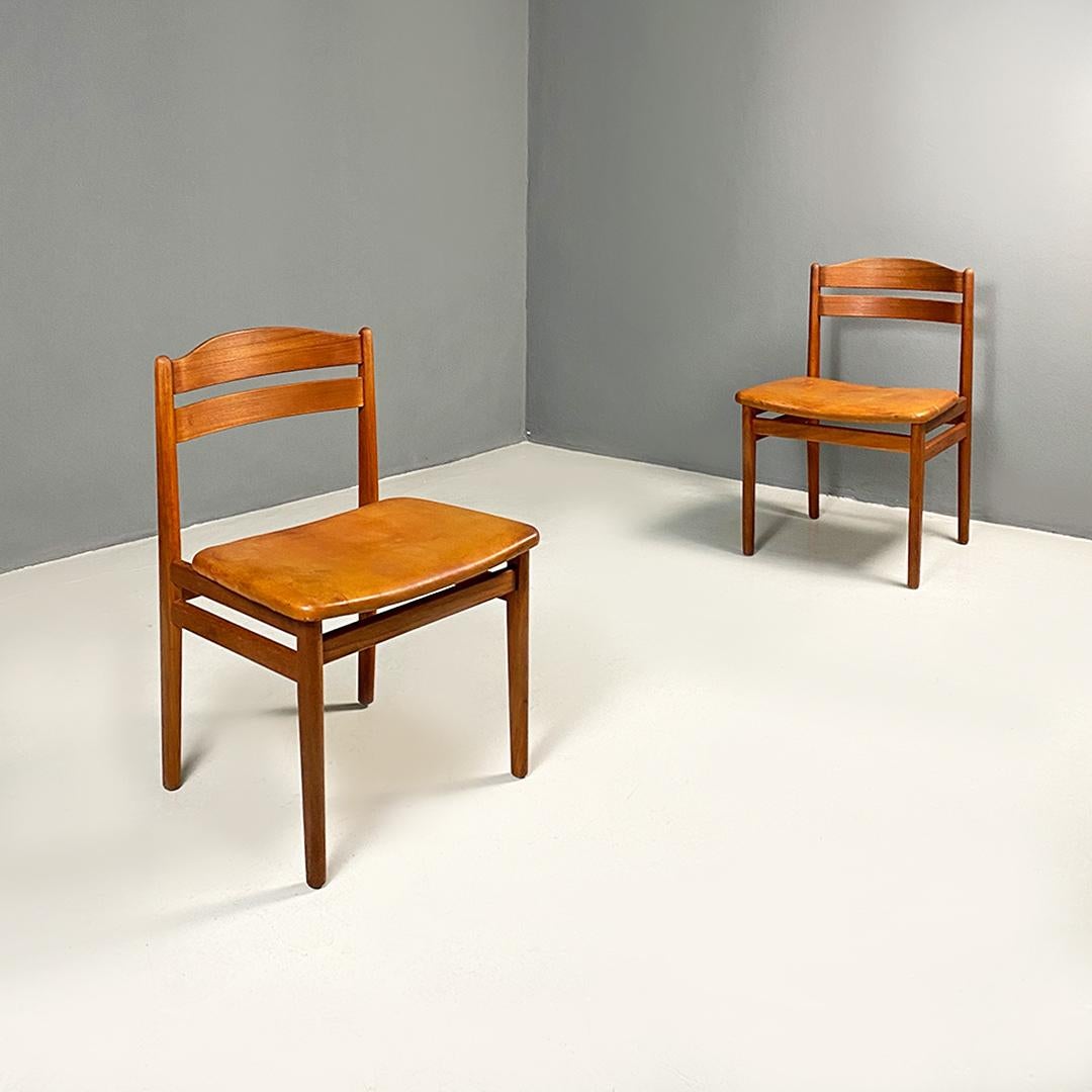 Danish mid century modern teak and cognac leather pair of chairs, 1960s For Sale 8