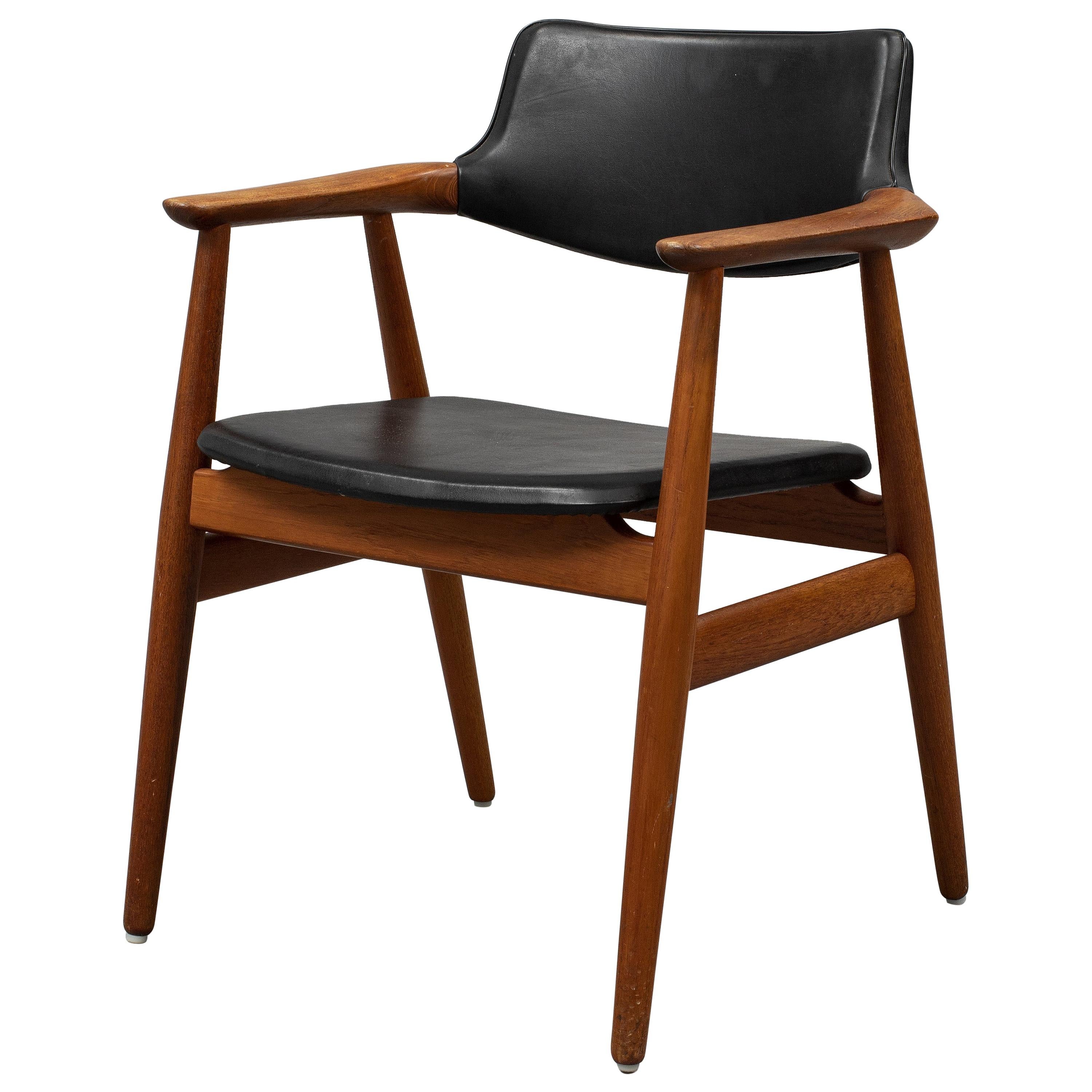 Danish Mid-Century Modern Teak Armchair by Svend Åge Eriksen for Glostrup For Sale