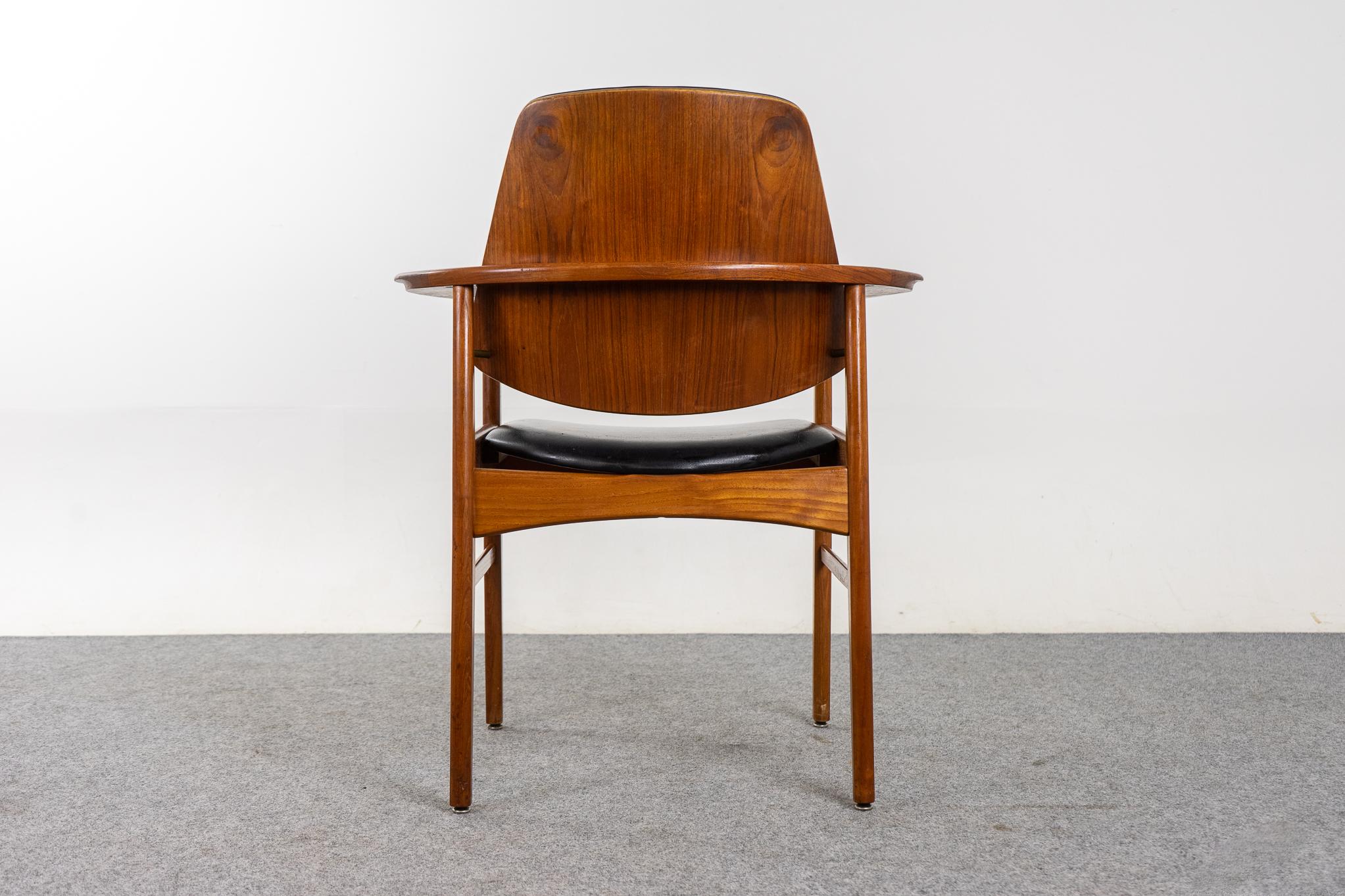 Danish Mid-Century Modern Teak Armchair For Sale 4