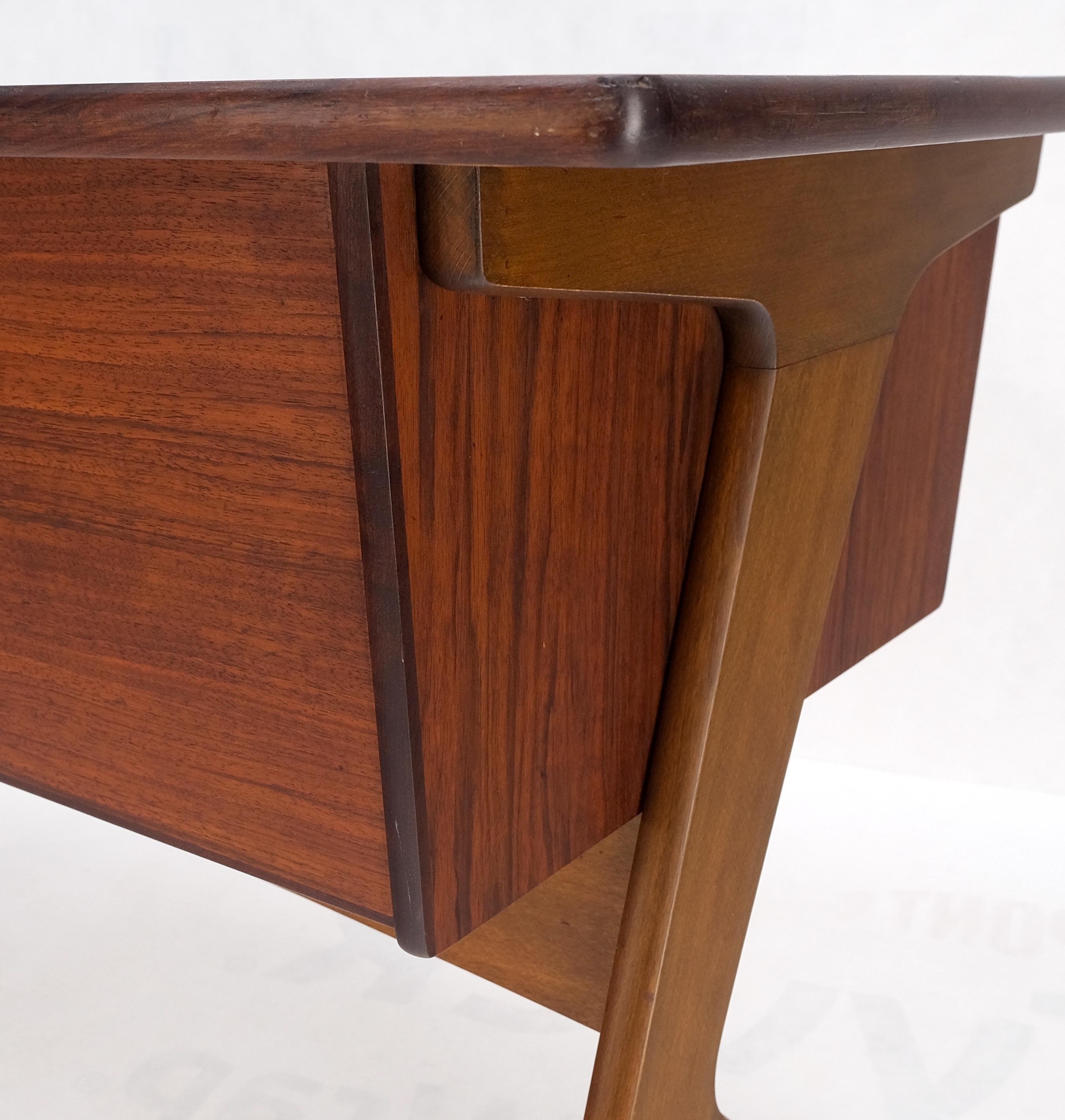 Danish Mid-Century Modern Teak Asymmetrical Z Shape Base Low Profile Desk Mint! In Good Condition For Sale In Rockaway, NJ