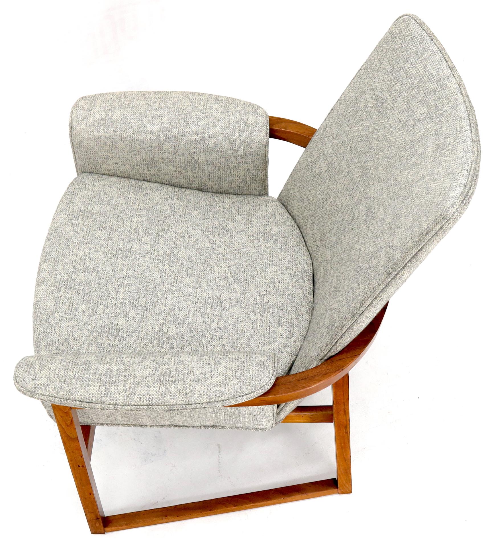 Danish Mid-Century Modern Teak Barrel Shape Frame Lounge Chair For Sale 7