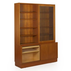 Danish Mid-Century Modern Teak Bookcase Bookshelf Cabinet by Poul Hundevad