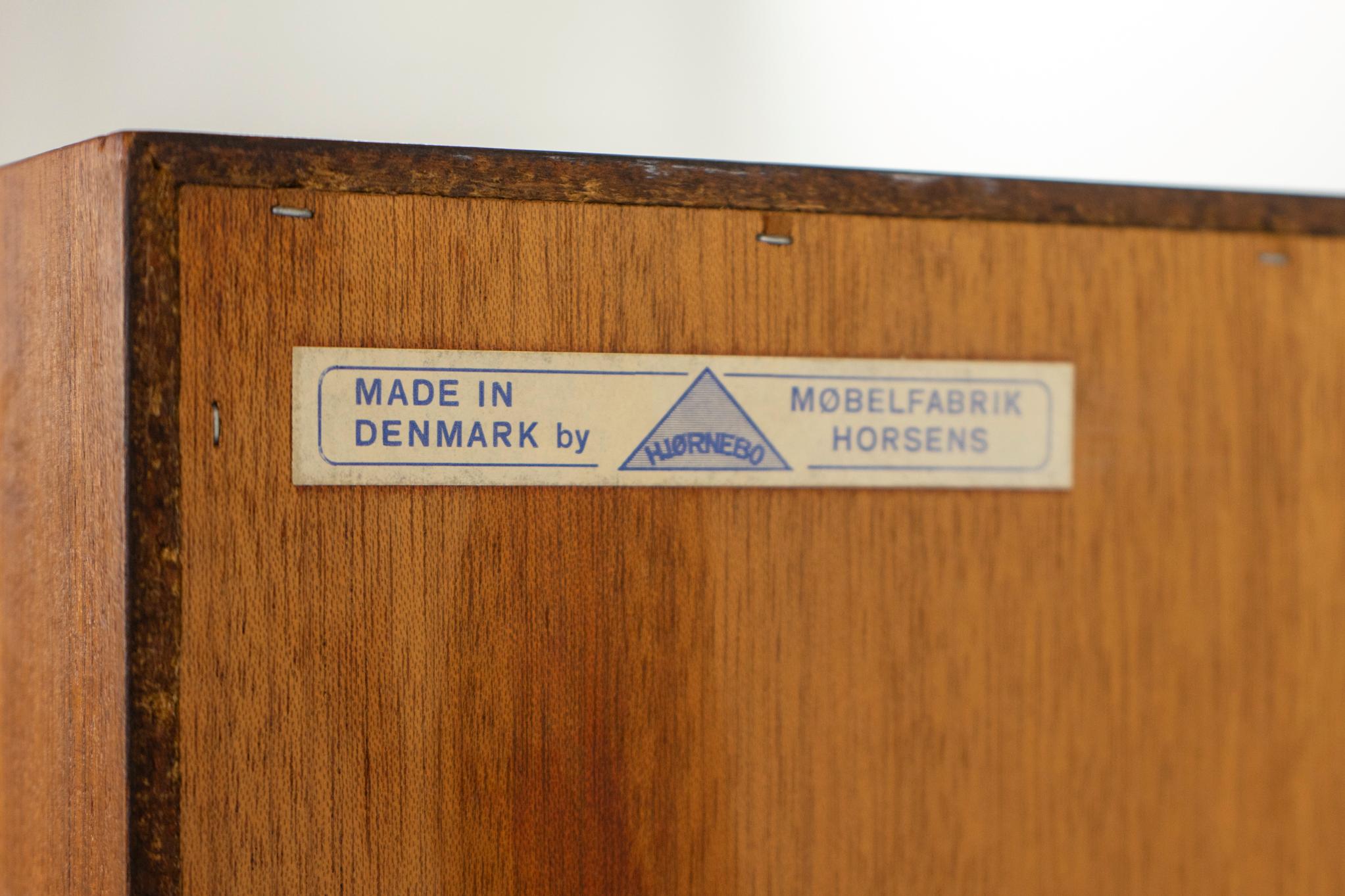 Danish Mid-Century Modern Teak Bookcase/Cabinet For Sale 4