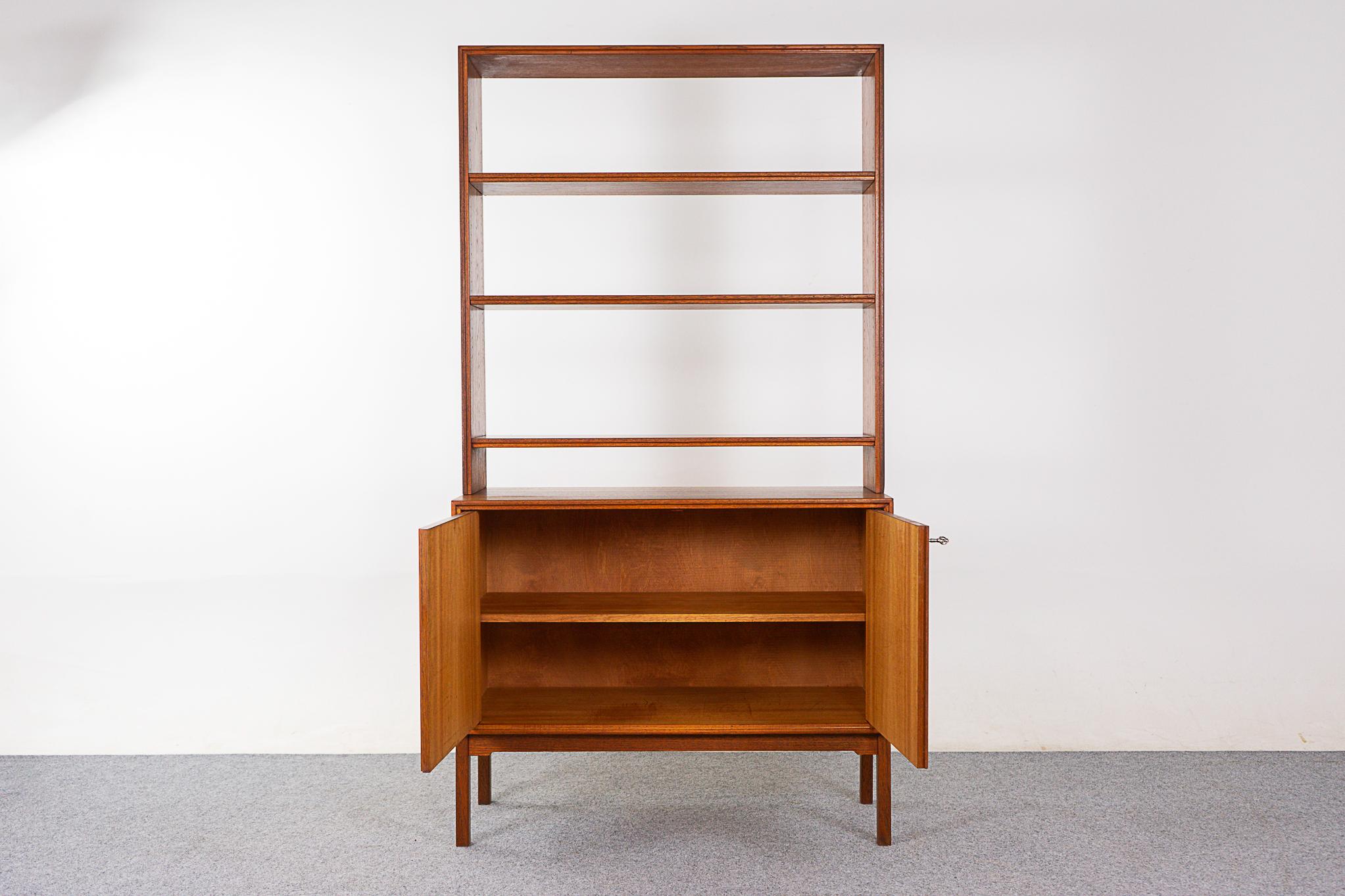 Veneer Danish Mid-Century Modern Teak Bookcase/Cabinet  For Sale