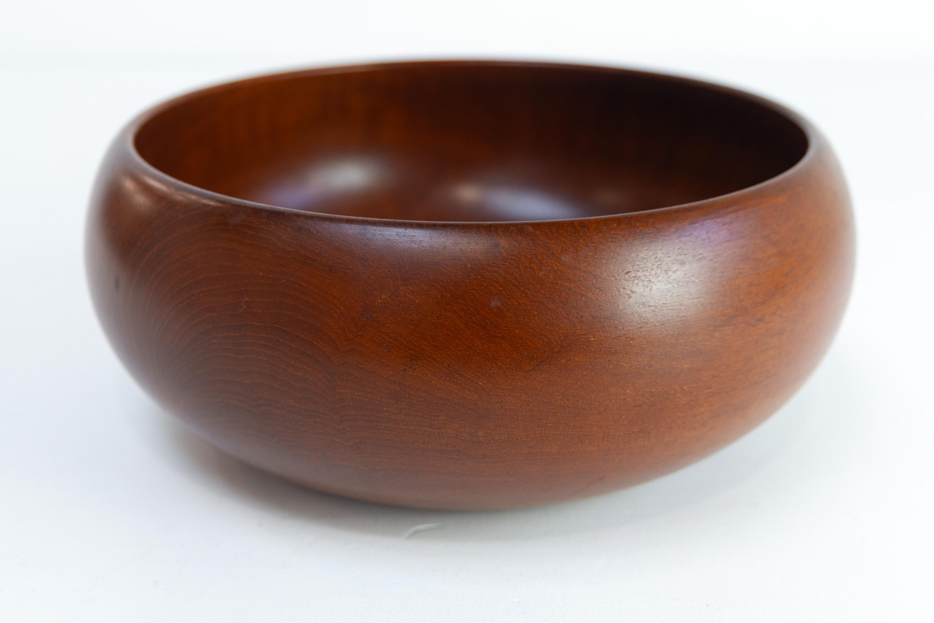 Teak Ciotola in teak danese del Mid-Century Modern di Kaye Bojesen, anni '50. in vendita