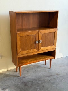 Danish Mid-Century Modern Teak Cabinet – Vintage Storage Bookcase 1960s