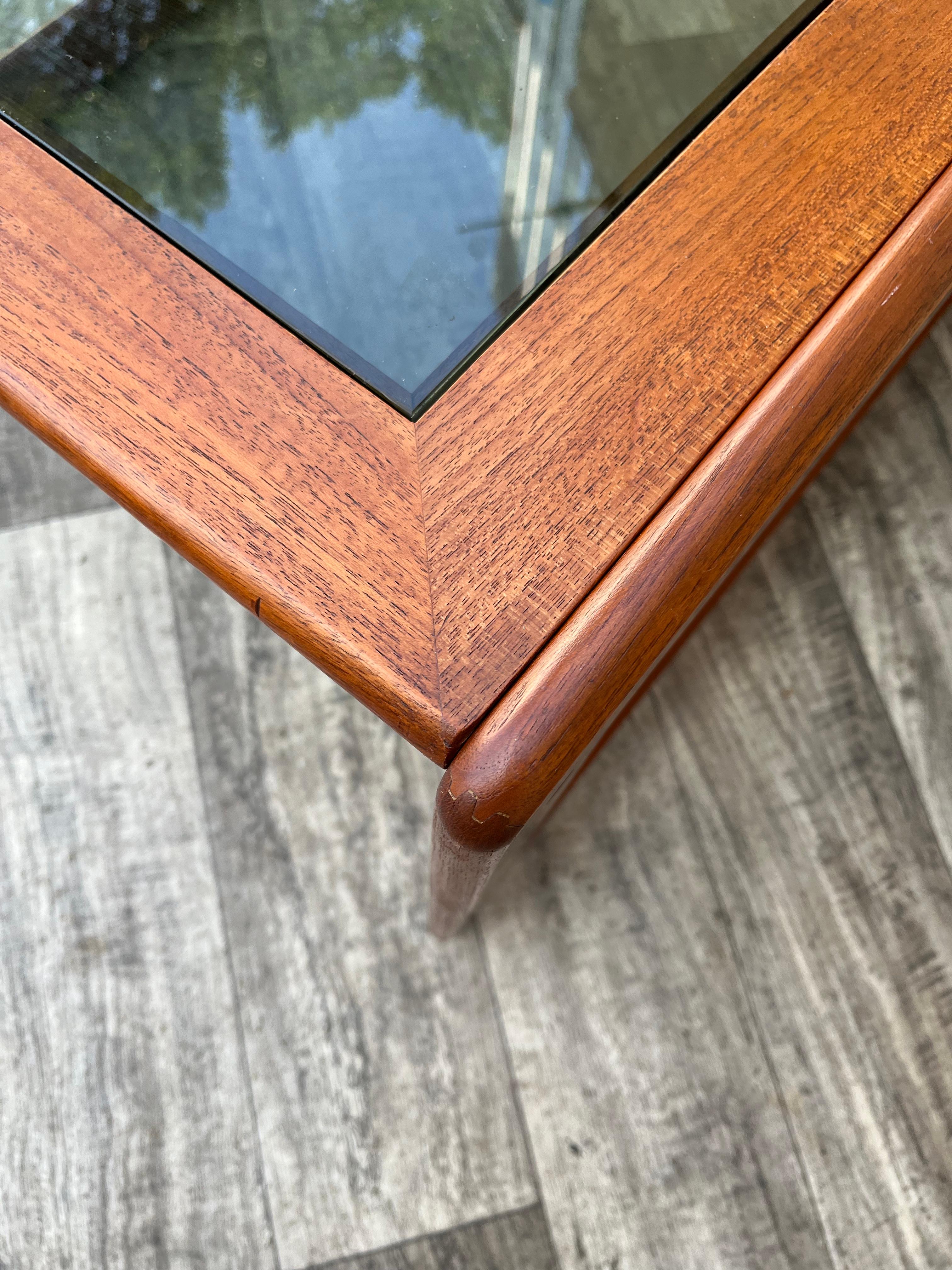 Dänischer Mid-Century-Modern-Couchtisch aus Teakholz von Komfort Dänemark, ca. 1960er Jahre. im Angebot 10
