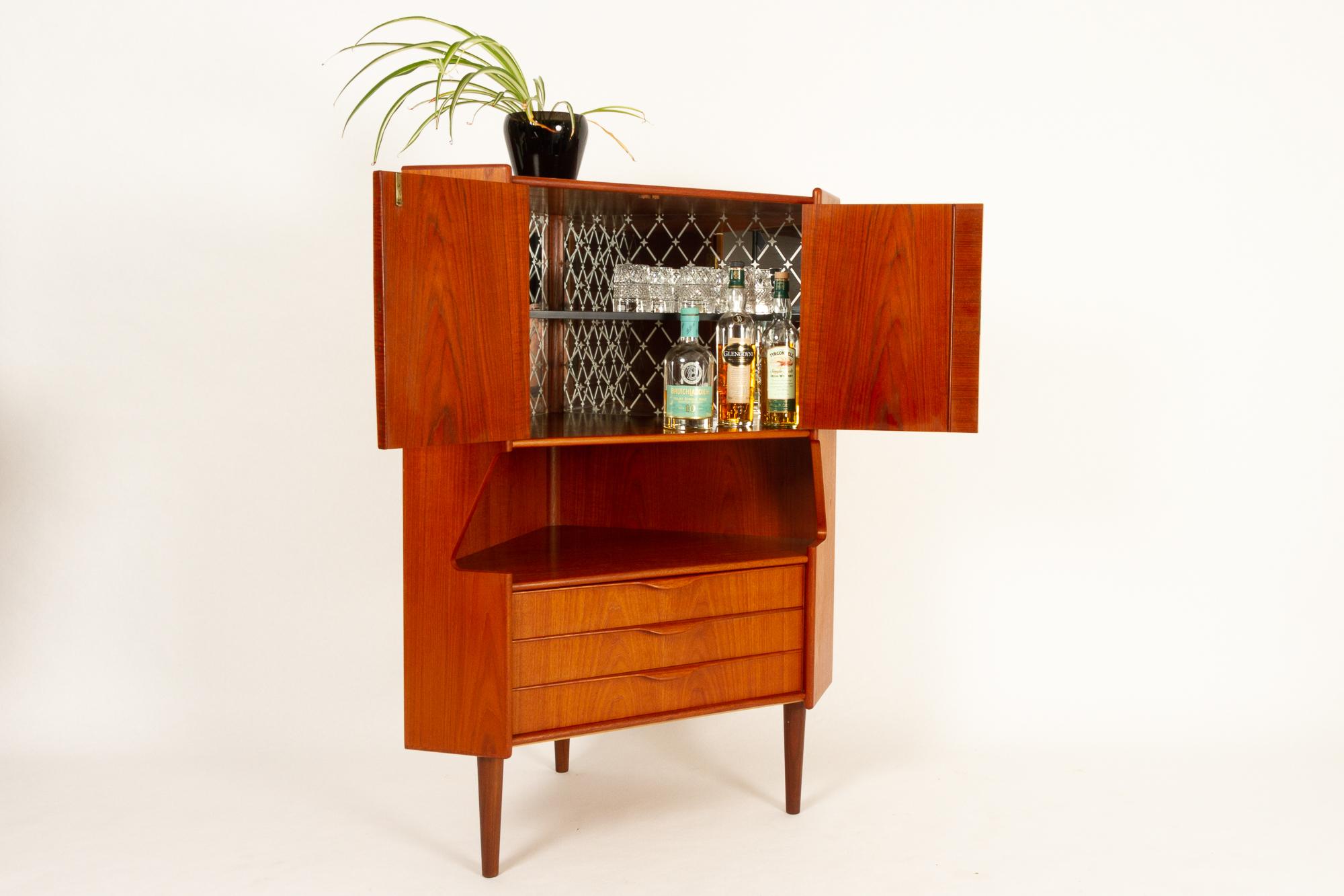 Danish Mid-Century Modern Teak Corner Cabinet with Bar Unit, 1960s 9