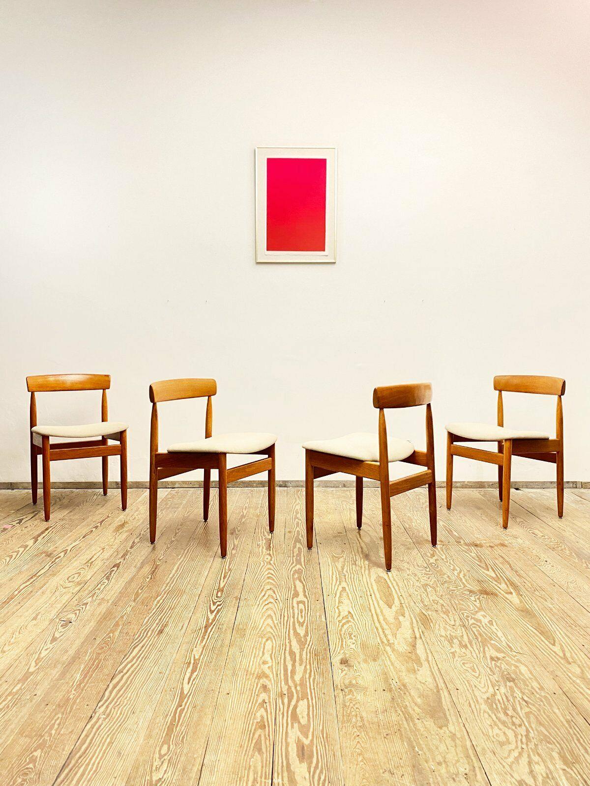 Dimensions: 43 x 46 x 75 x 44 cm (width x depth x height).

This set of dining chairs was manufactured in the 60s by Farsö Stolefabrik in Denmark. The set features 4 chairs made out of teak wood and seats with woolen upholstery. 

The wooden
