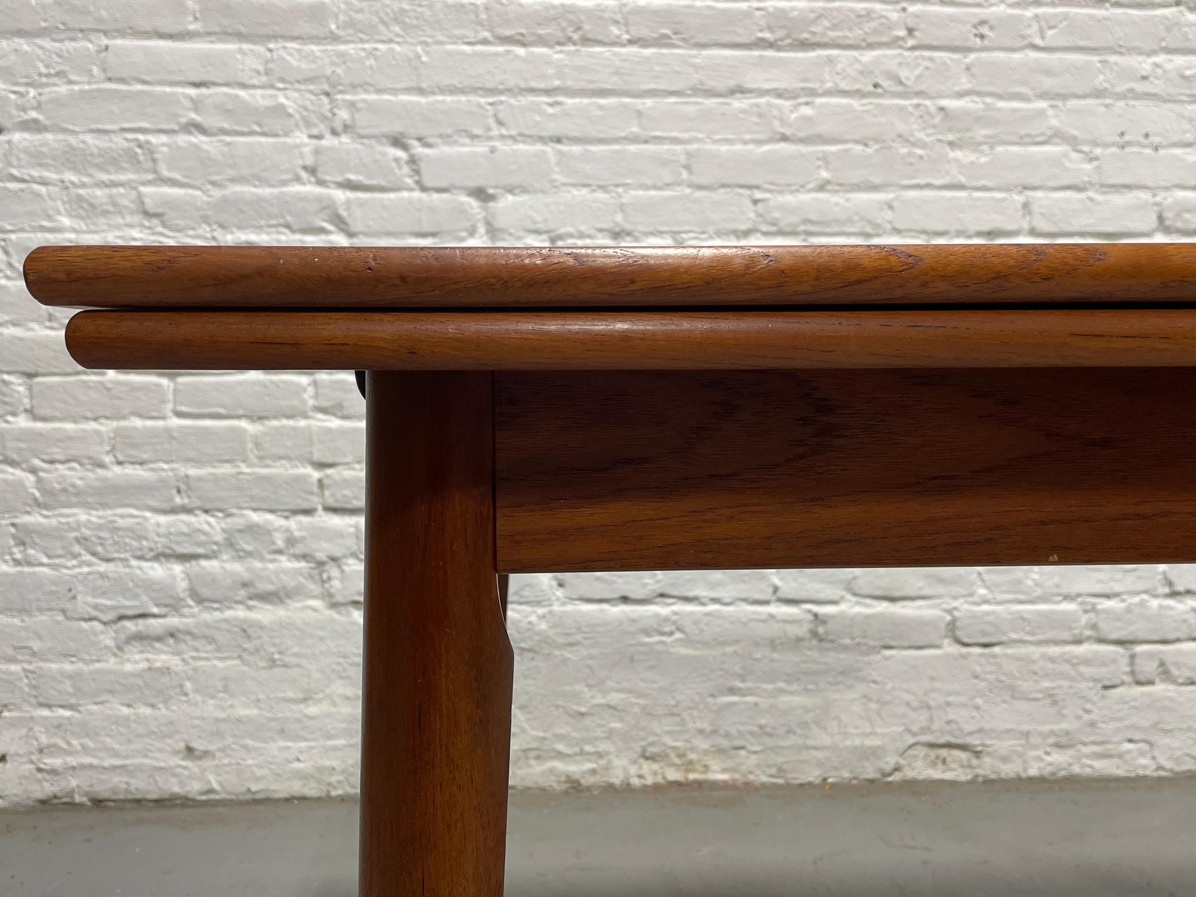 DANISH Mid Century Modern Teak DINING TABLE, Hidden Leaves, c. 1960’s In Good Condition For Sale In Weehawken, NJ