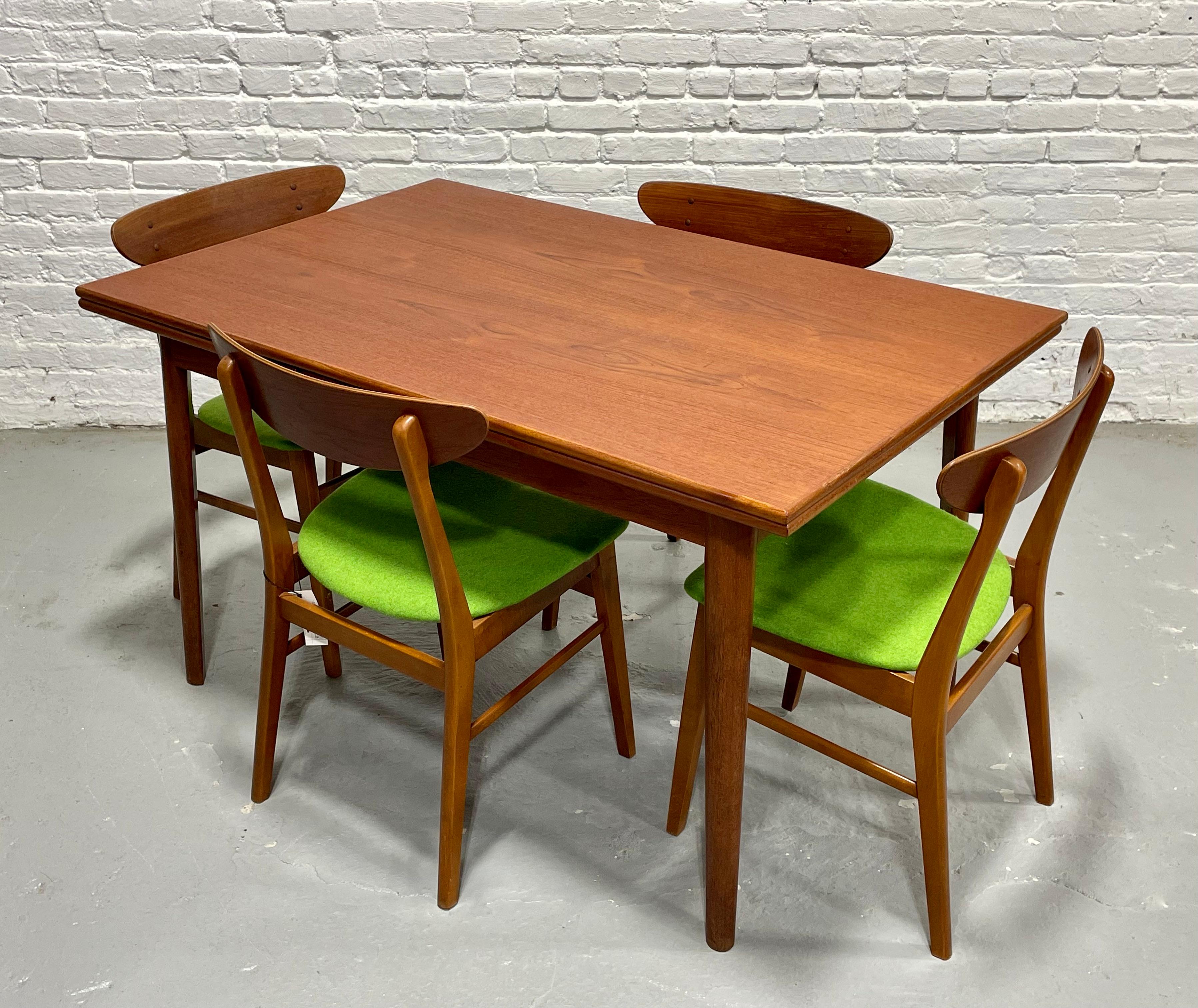 DANISH Mid Century Modern Teak DINING TABLE, Hidden Leaves, c. 1960’s For Sale 2