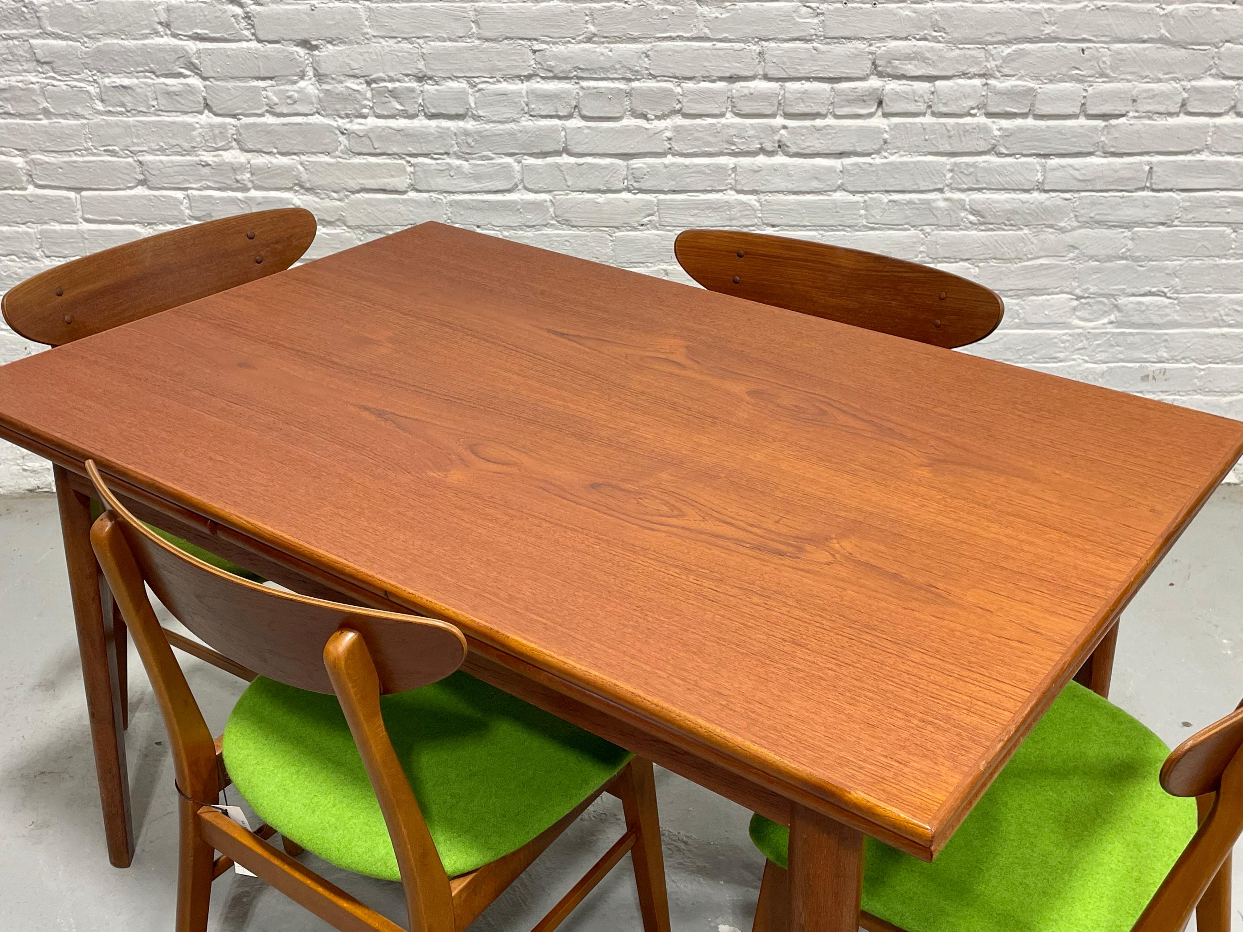 DANISH Mid Century Modern Teak DINING TABLE, Hidden Leaves, c. 1960’s For Sale 3