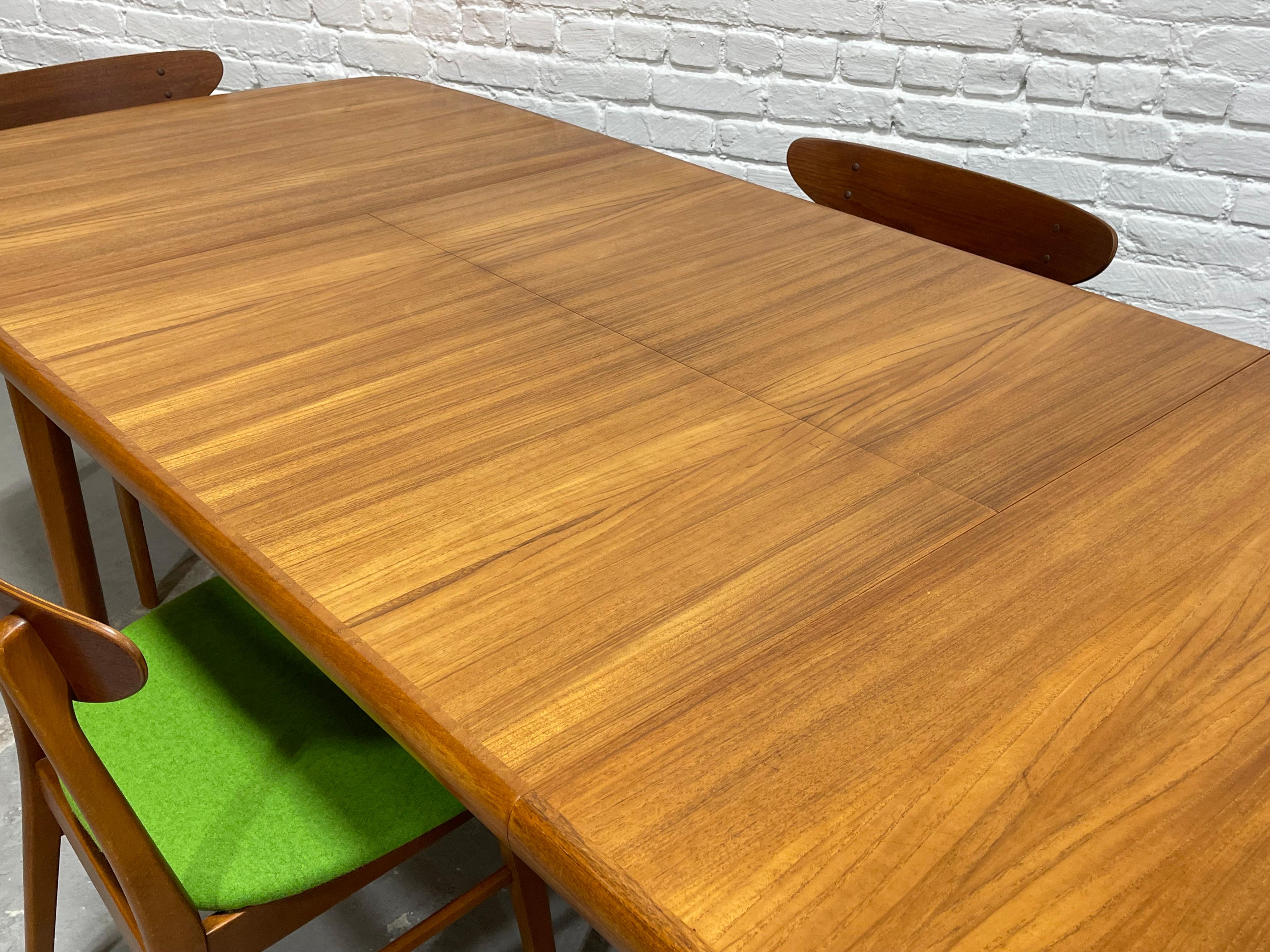 DANISH Mid Century MODERN Teak DINING Table, Made in Denmark, c. 1960's 1