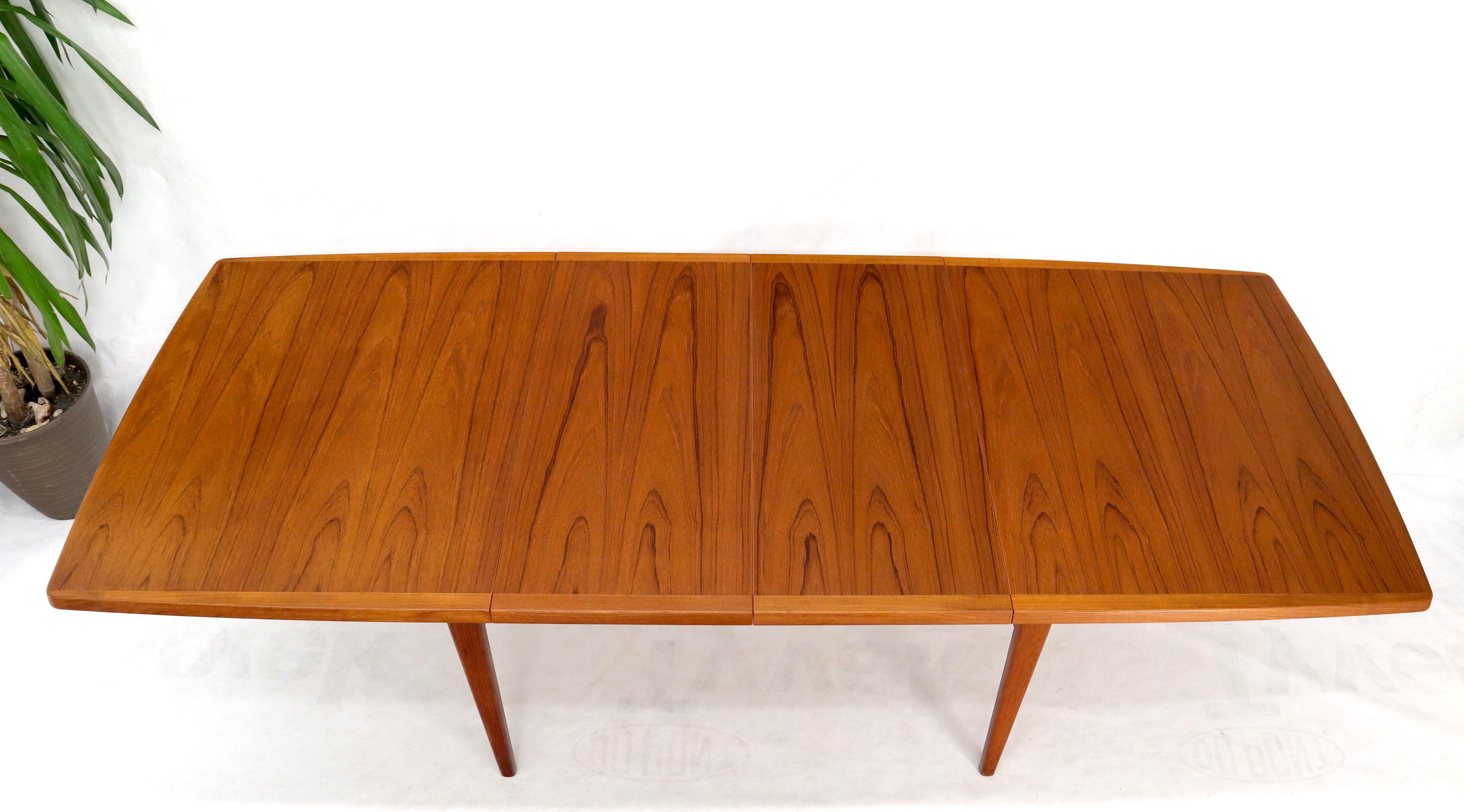 Danish Mid-Century Modern Teak Dining Table with Two Extension Boards Leaves 6