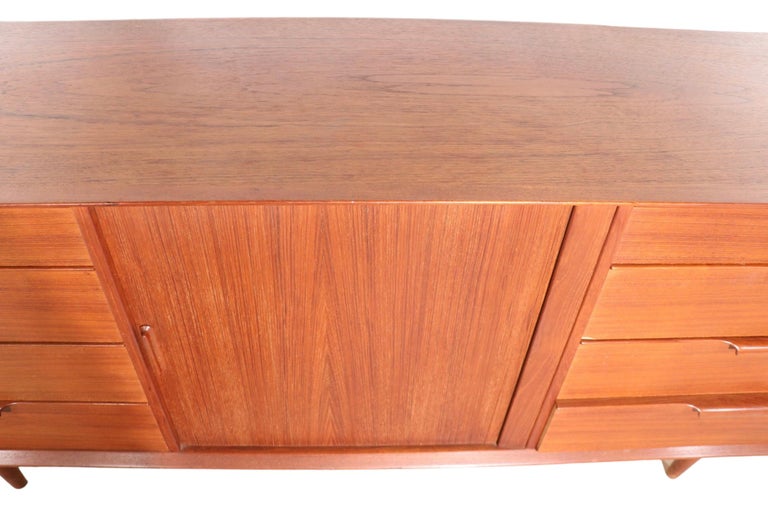 Danish Mid-Century Modern Teak Double Dresser by Falster Mobelfabrik In Good Condition For Sale In New York, NY