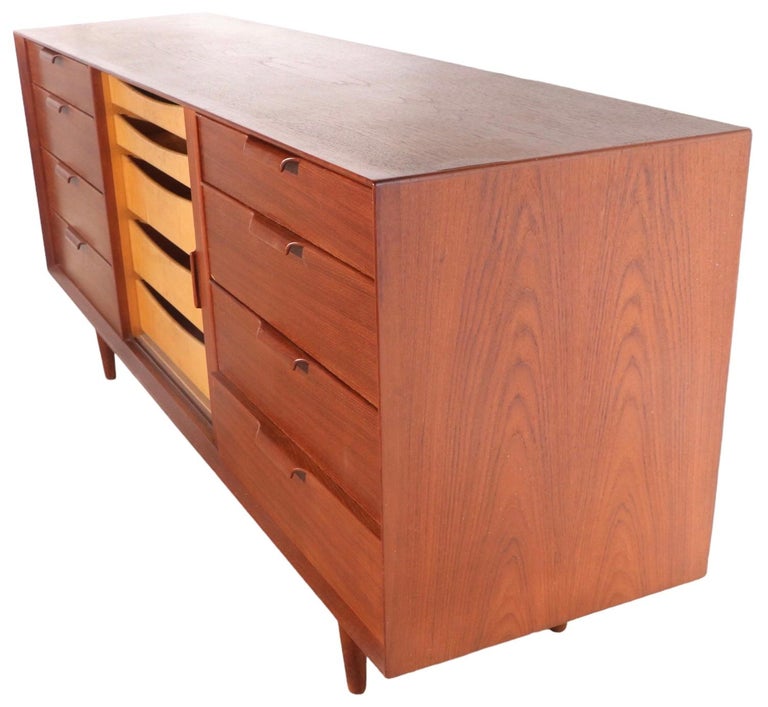 Danish Mid-Century Modern Teak Double Dresser by Falster Mobelfabrik For Sale 2