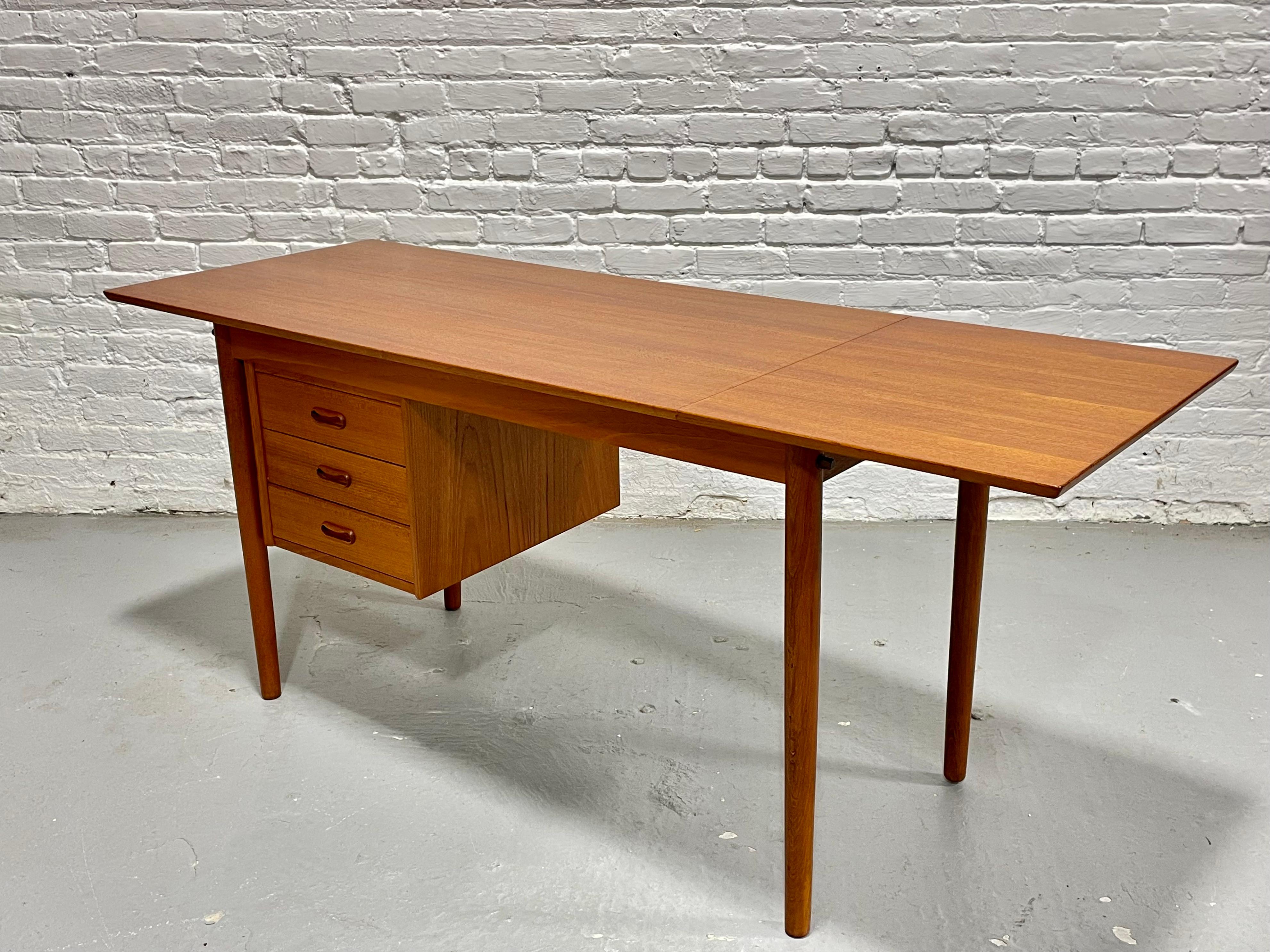 DESK double face danois moderne du milieu du siècle dernier + feuille en goutte, années 1960 en vente 4