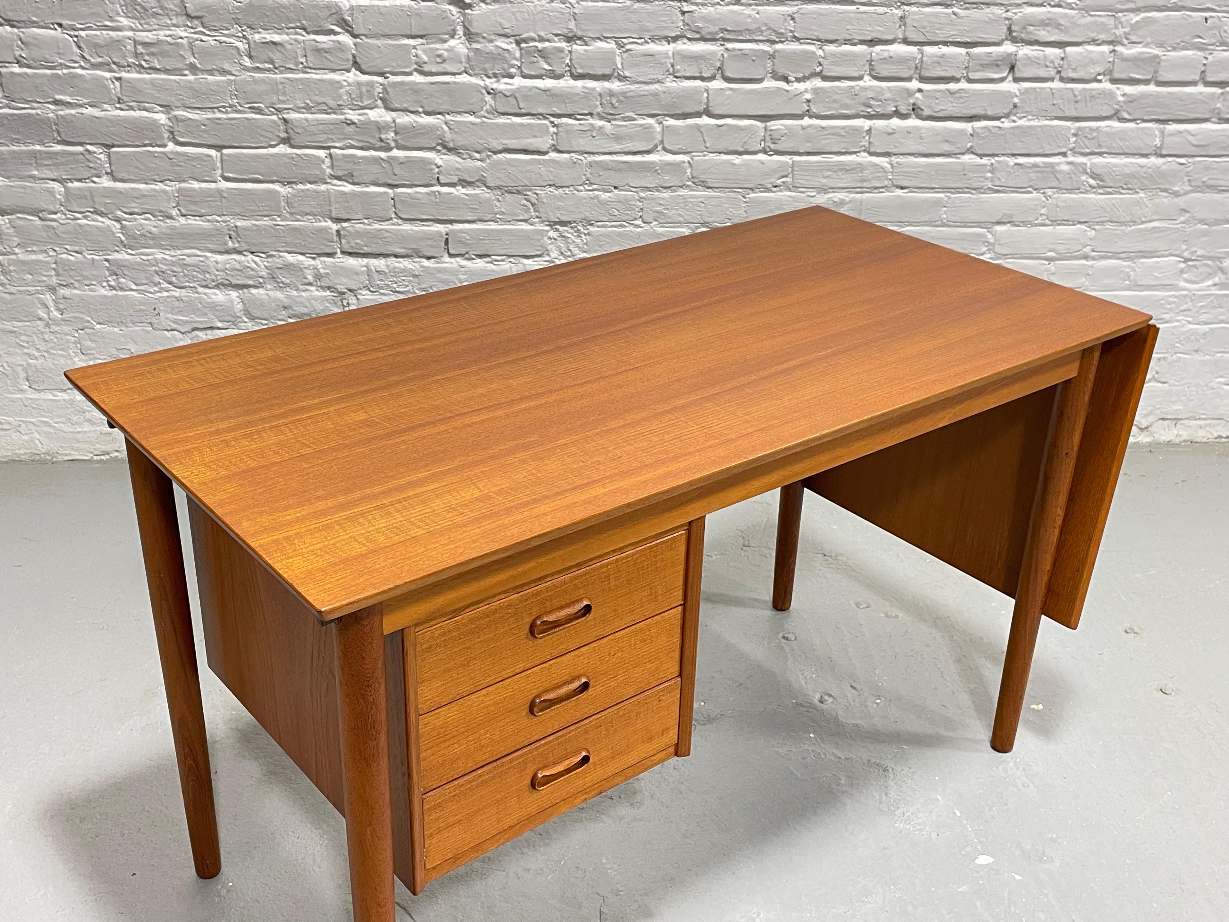 DESK double face danois moderne du milieu du siècle dernier + feuille en goutte, années 1960 en vente 12
