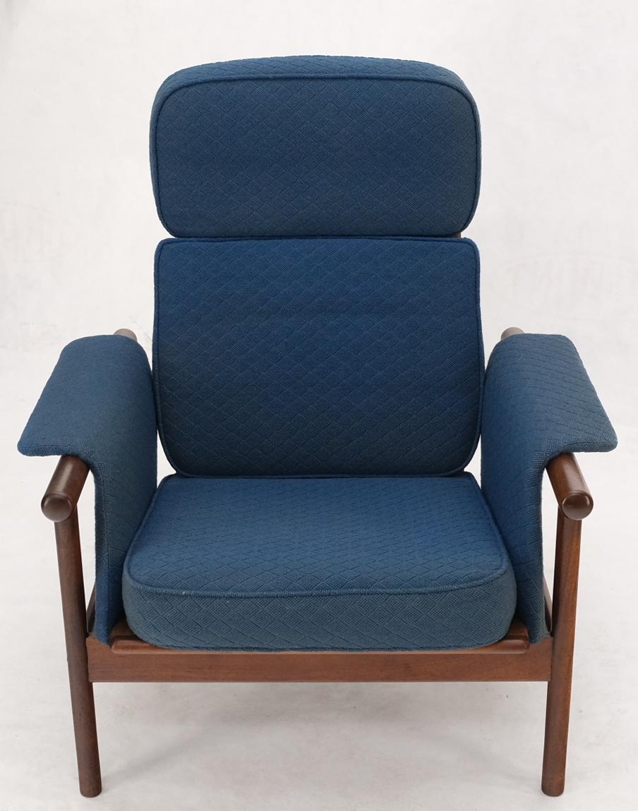 Danish Mid Century Modern teak dowels Design lounge chair by Selig.