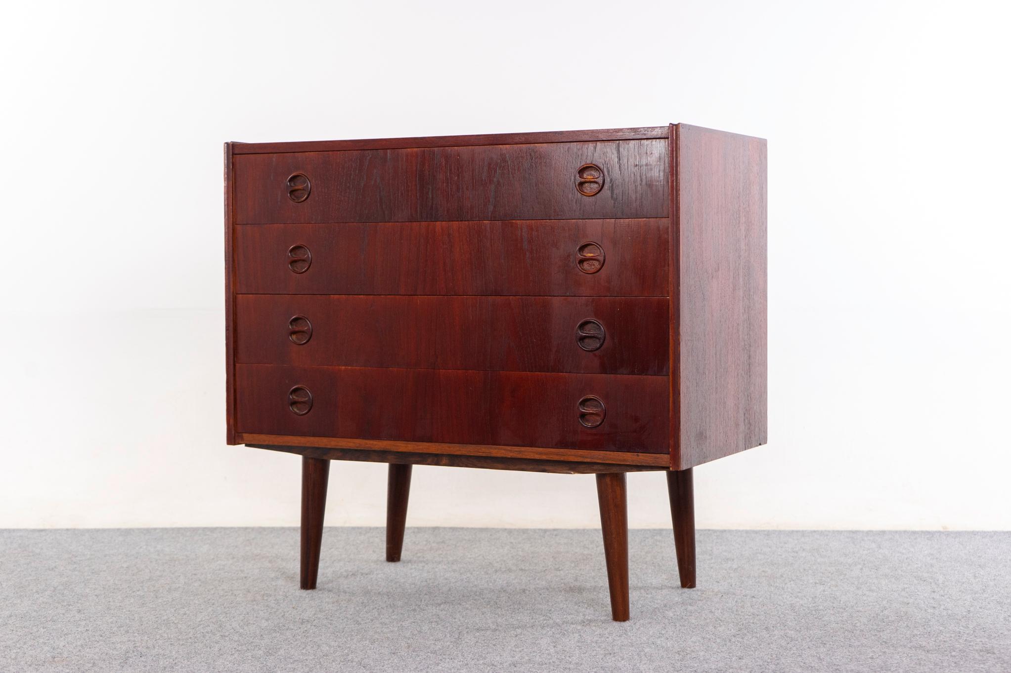 Scandinavo moderno Comò danese in teak della metà del secolo scorso