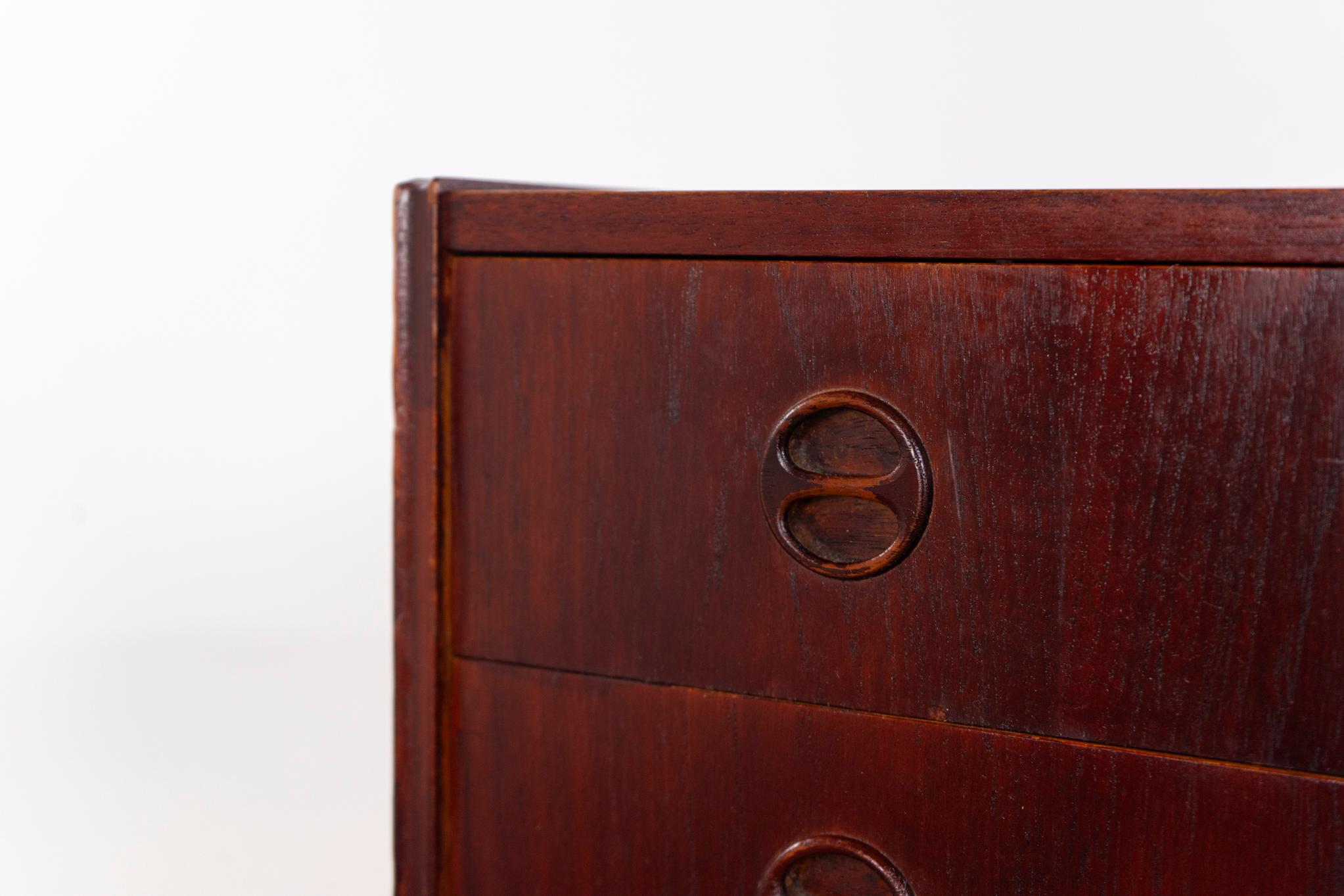 Teak Comò danese in teak della metà del secolo scorso