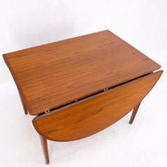 Dänischer Mid-Century Modern-Esstisch aus Teakholz mit klappbaren Blättern und 2 Blättern, Mid-Century Modern, MINT