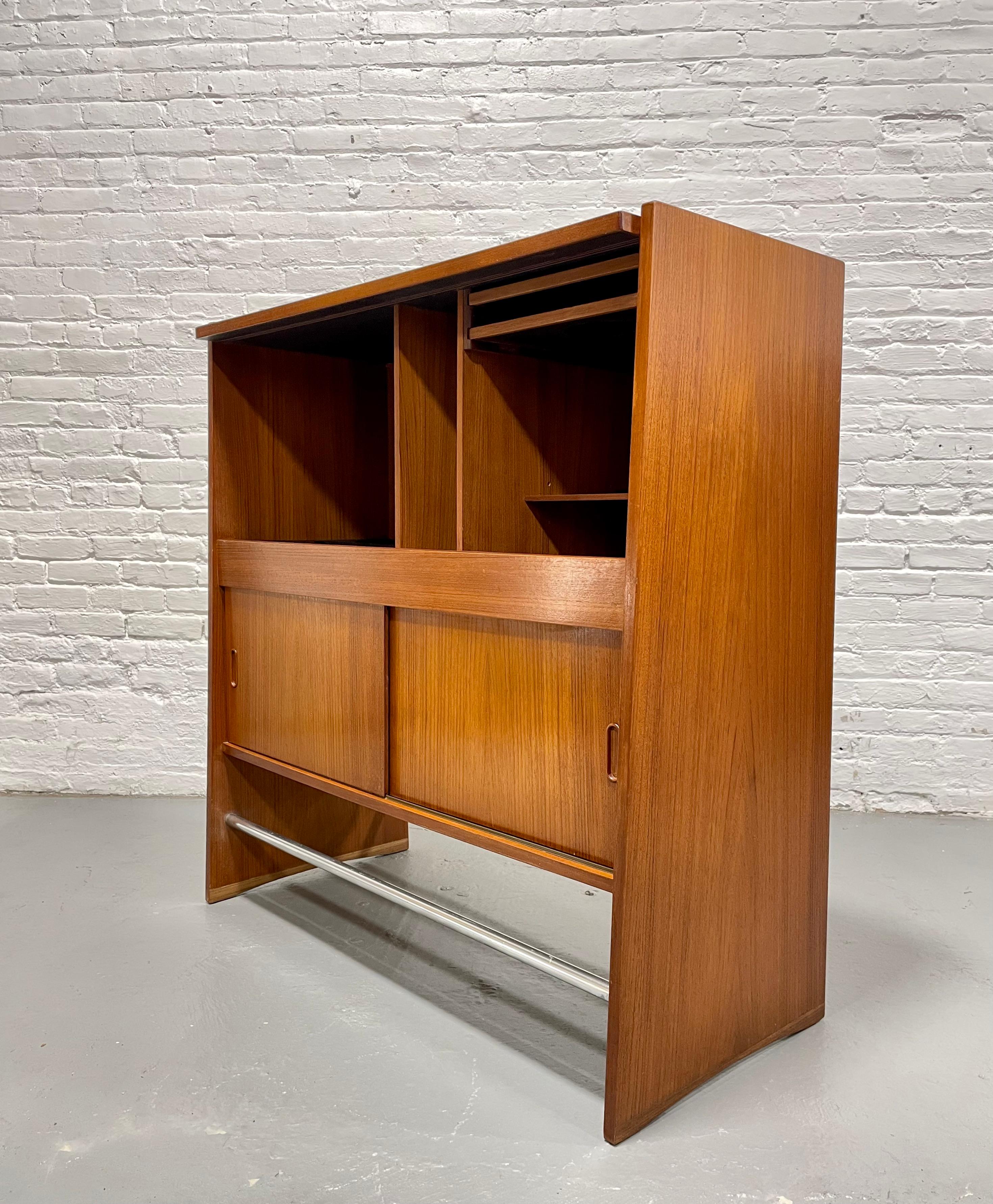 DANISH Mid Century Modern TEAK Dry BAR attributed to Erik Buch, c. 1960's For Sale 6