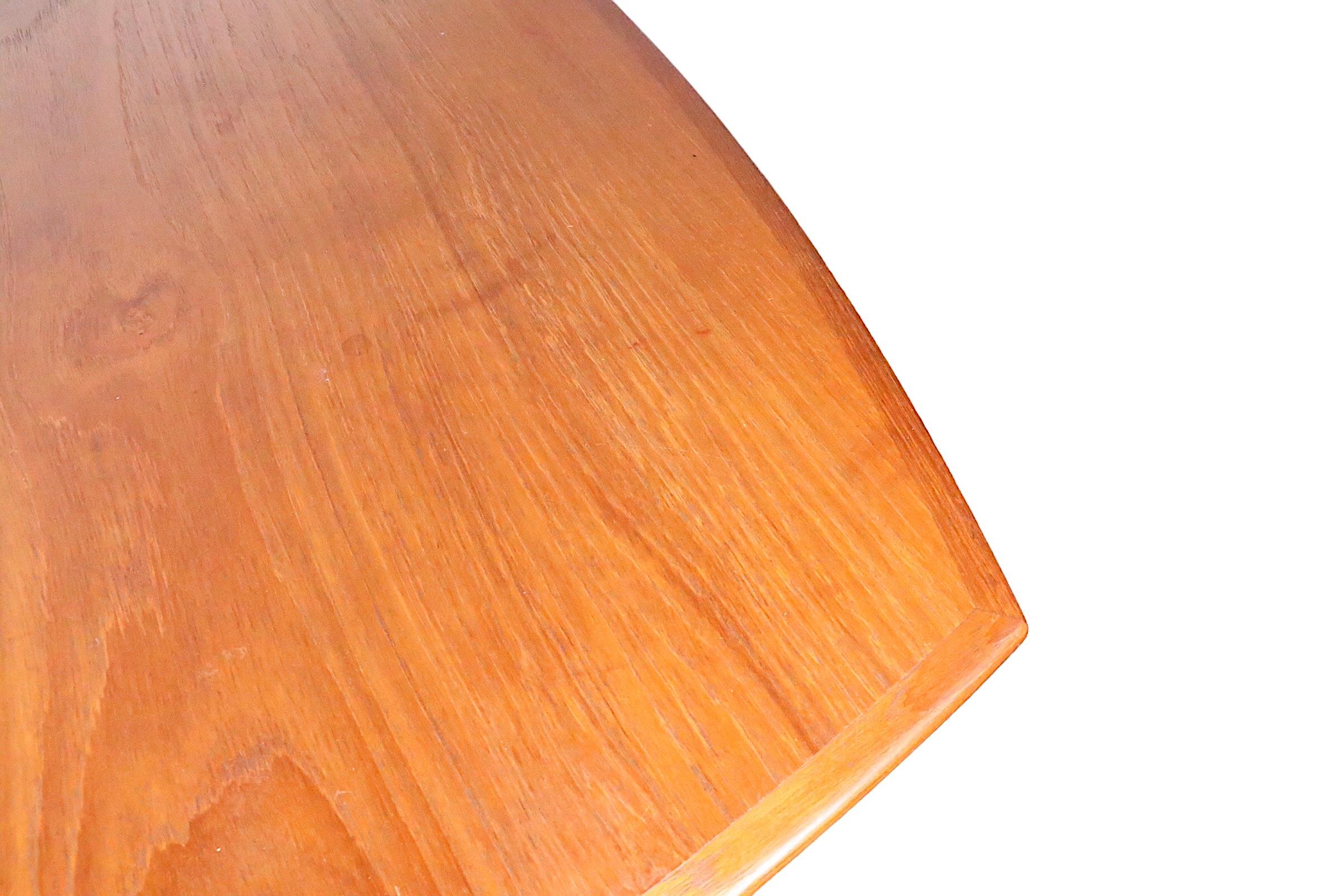 Danish Mid Century Modern Teak Extension  Dining Table by H W Klein  c 1950's For Sale 2