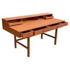 Bureau de partenaires en teck moderne danois du milieu du siècle, à plateau rabattable, par Peter Nielsen