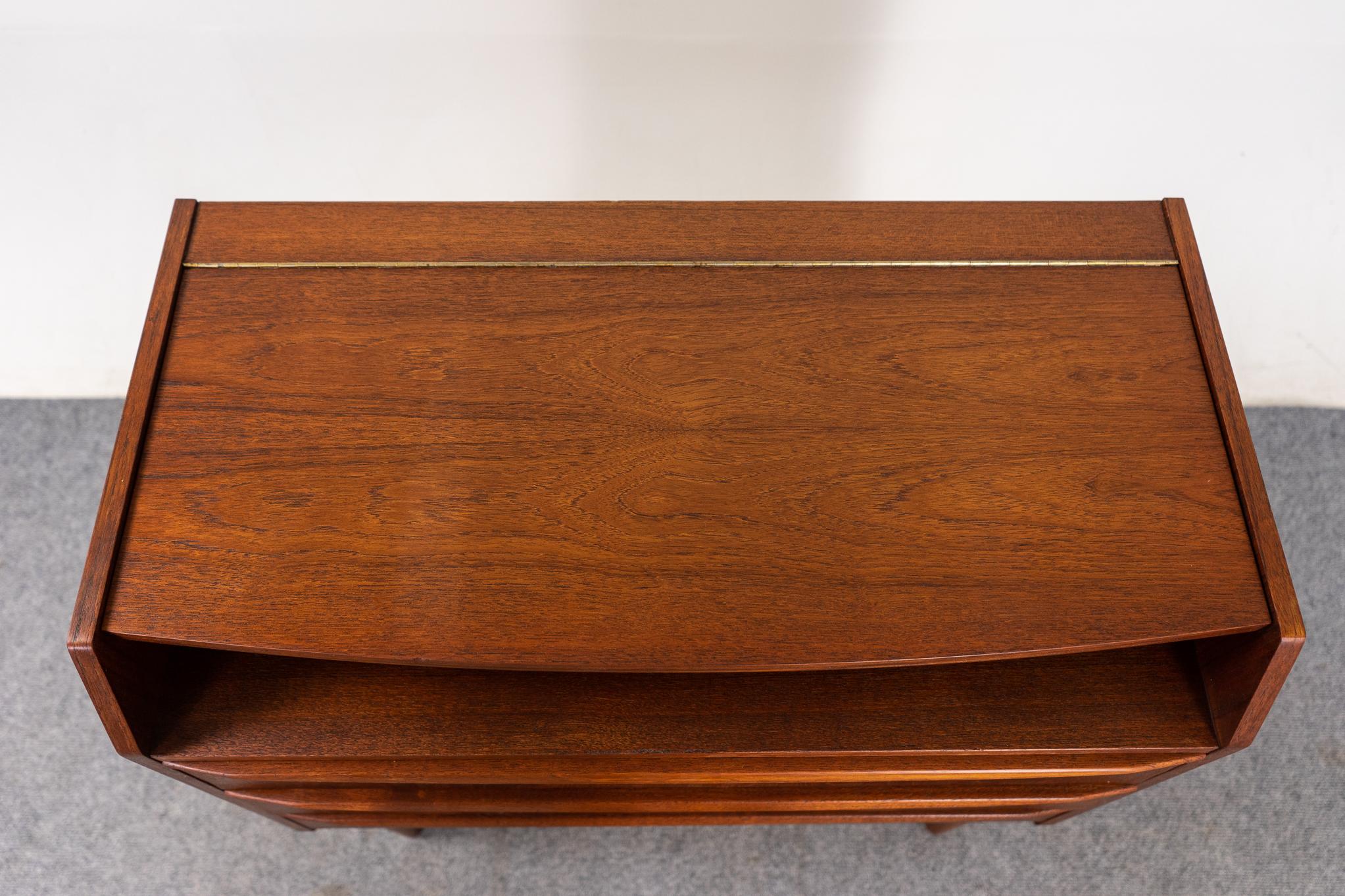 Danish Mid-Century Modern Teak Flip Top Vanity In Good Condition In VANCOUVER, CA