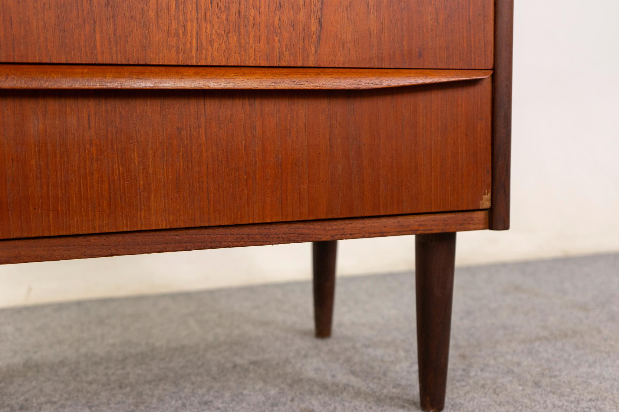 Danish Mid-Century Modern Teak Highboy Dresser In Good Condition For Sale In VANCOUVER, CA