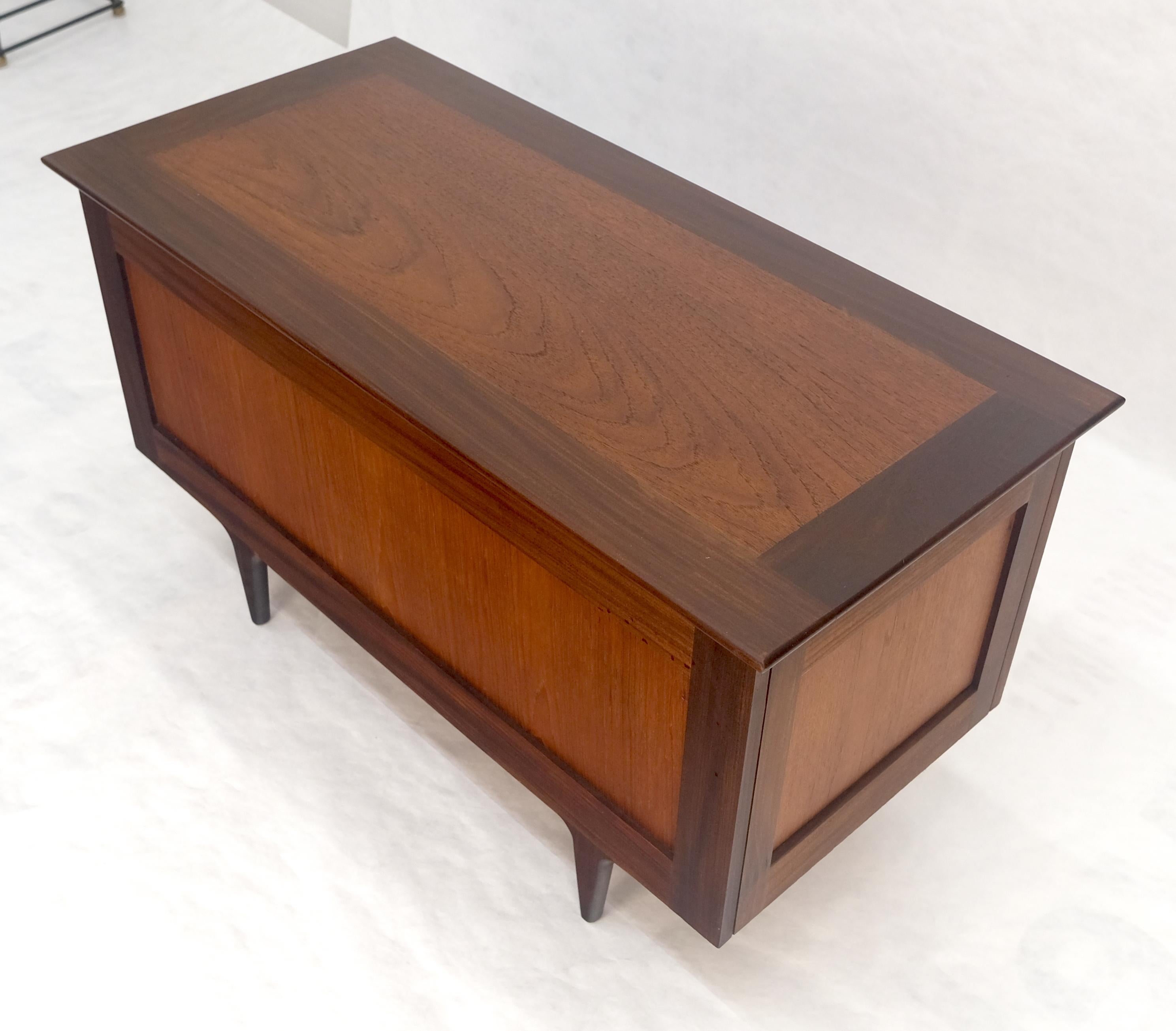 Baule di speranza danese in teak della metà del secolo scorso MINT in vendita 3