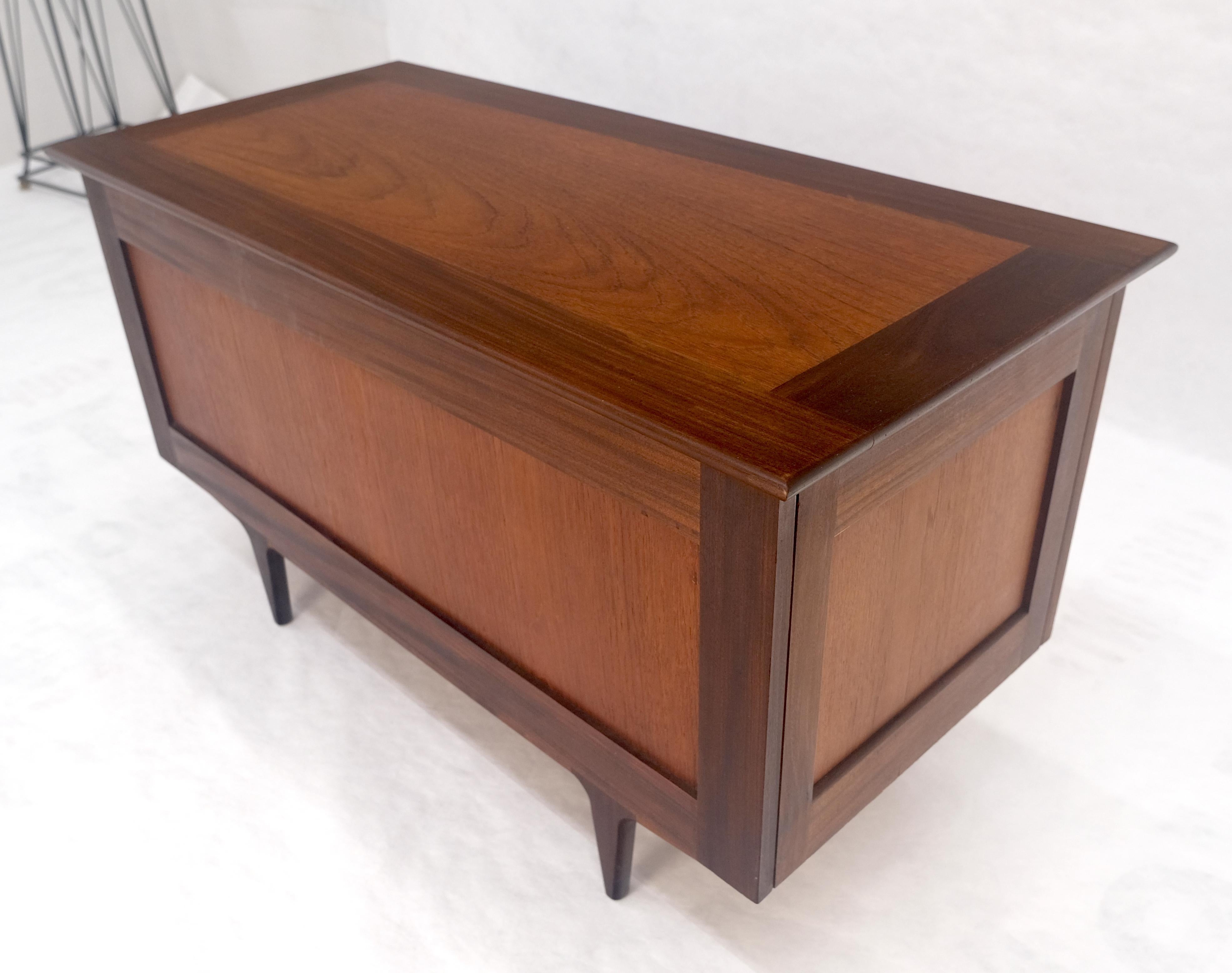 Baule di speranza danese in teak della metà del secolo scorso MINT in vendita 4