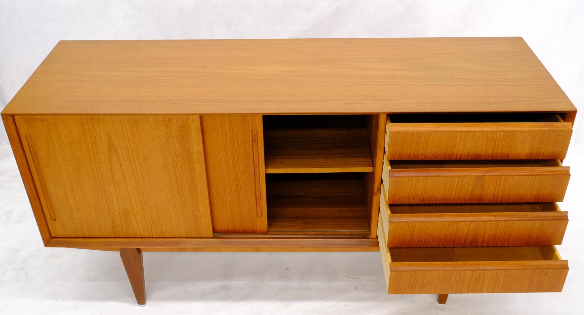 Danish Mid-Century Modern Teak Low 4 Drawers Sliding Doors Compartment Credenza For Sale 2