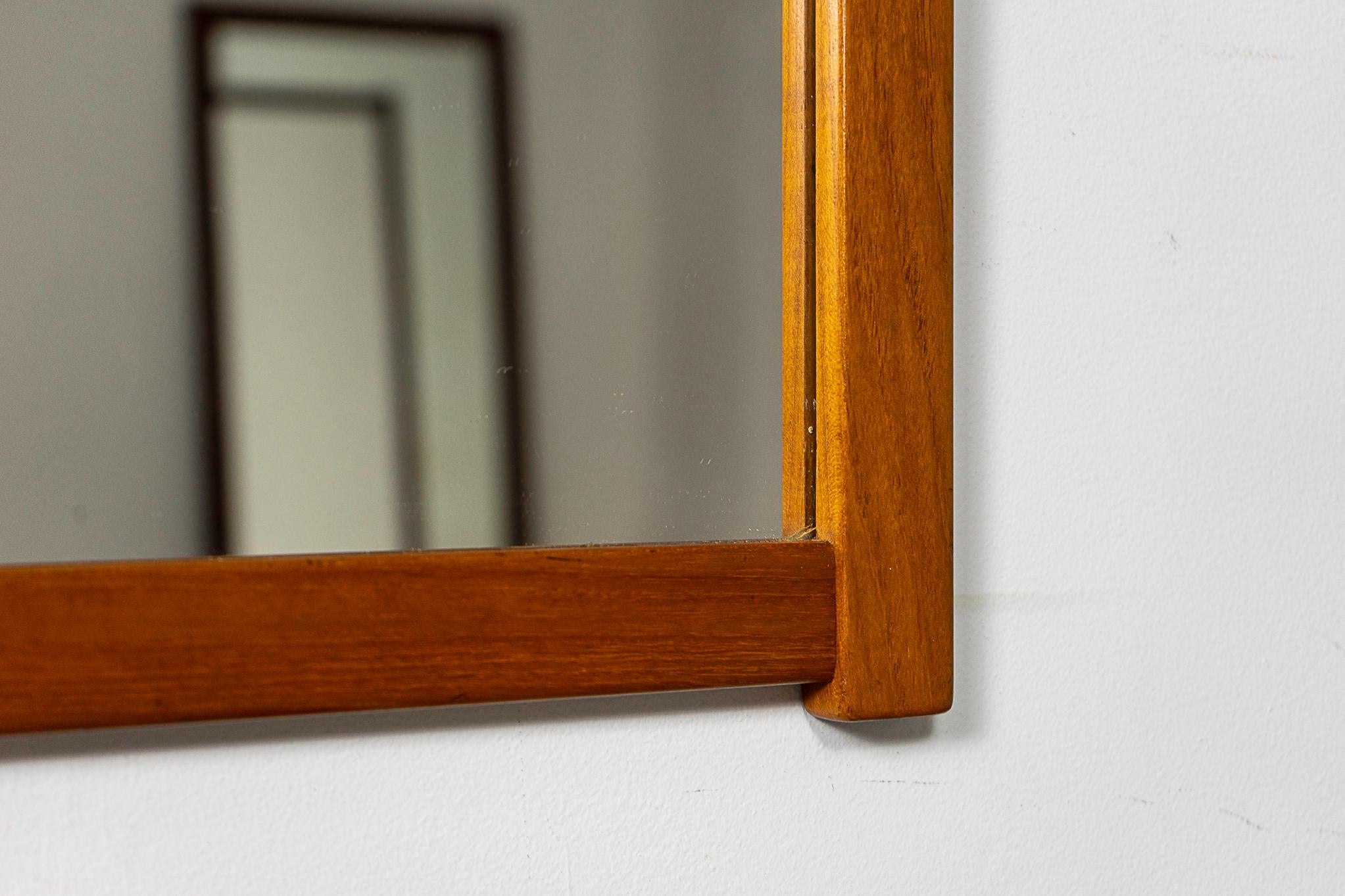 Danish Mid-Century Modern Teak Mirror In Good Condition For Sale In VANCOUVER, CA