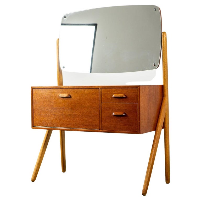 Danish MidCentury Modern Teak and Oak Vanity For Sale at 1stDibs