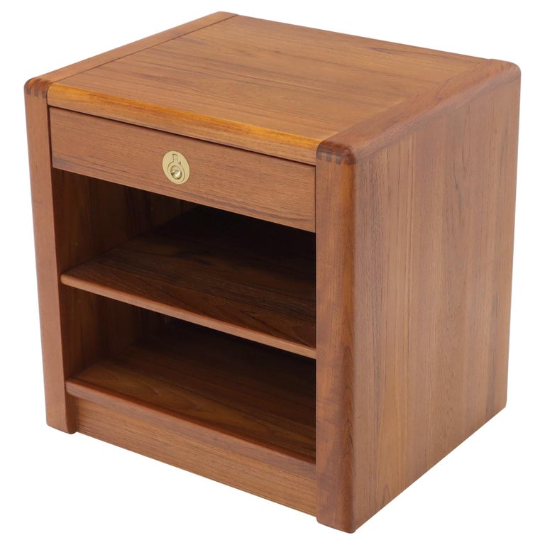 Danish Mid-Century Modern Teak One-Drawer End Table Stand  For Sale