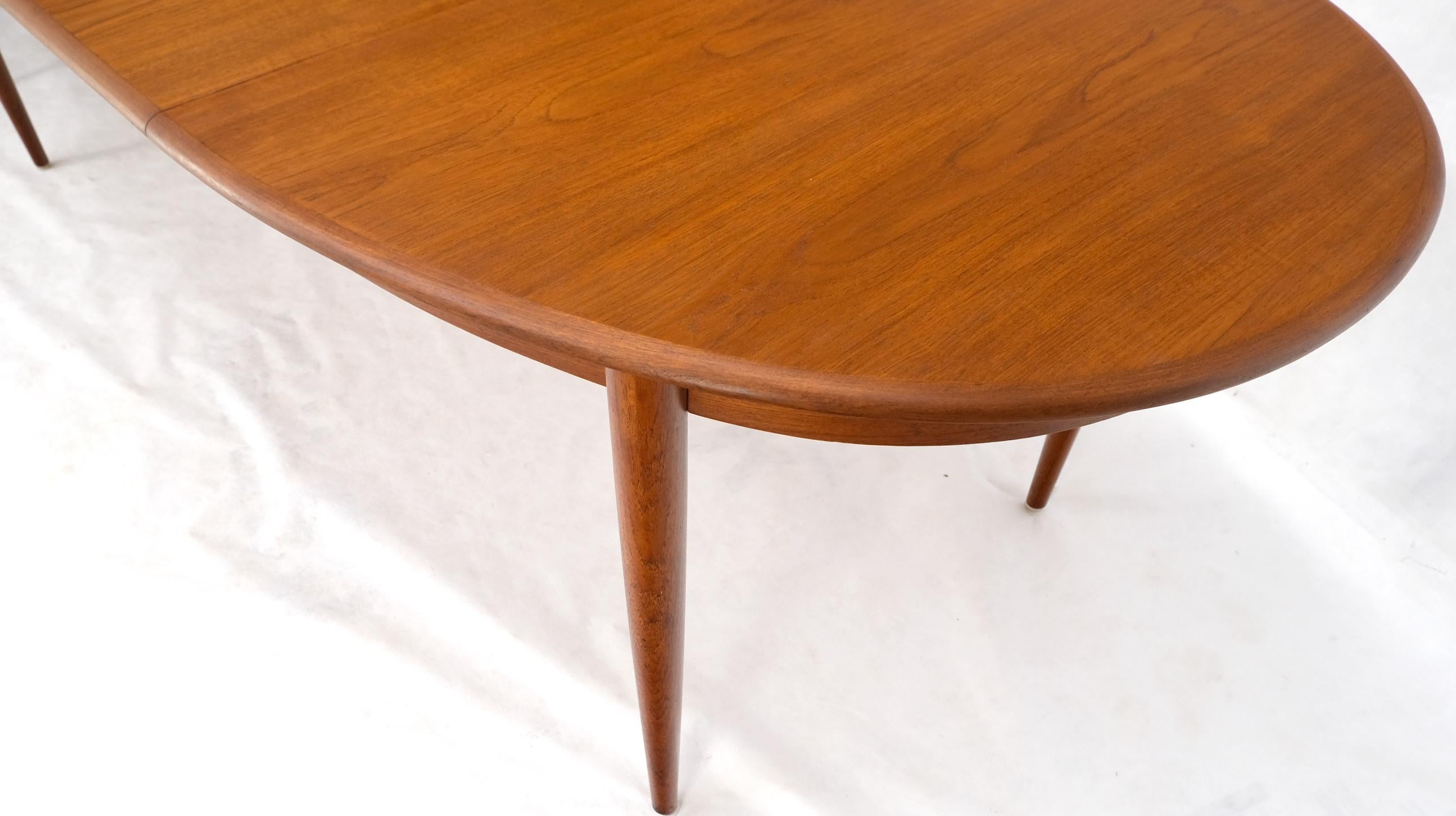 Danish Mid-Century Modern Teak Oval Dining Table w/ Two Extension Boards 8