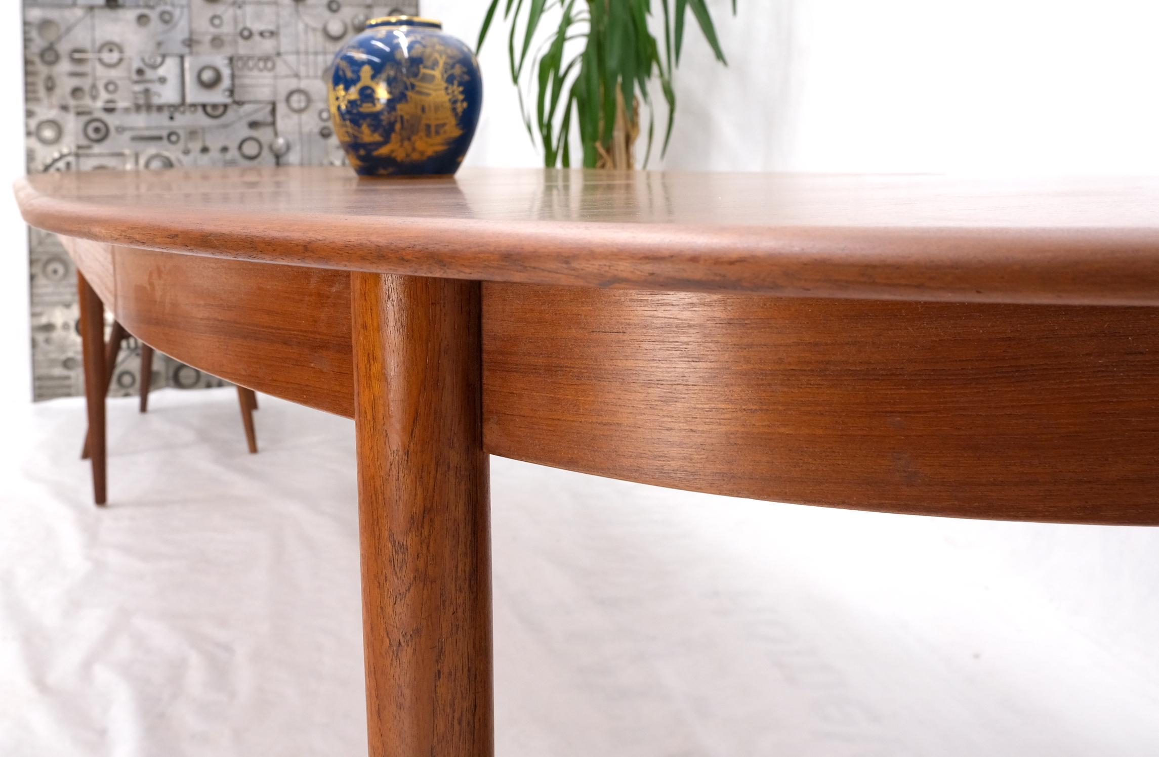 Danish Mid-Century Modern Teak Oval Dining Table w/ Two Extension Boards 10