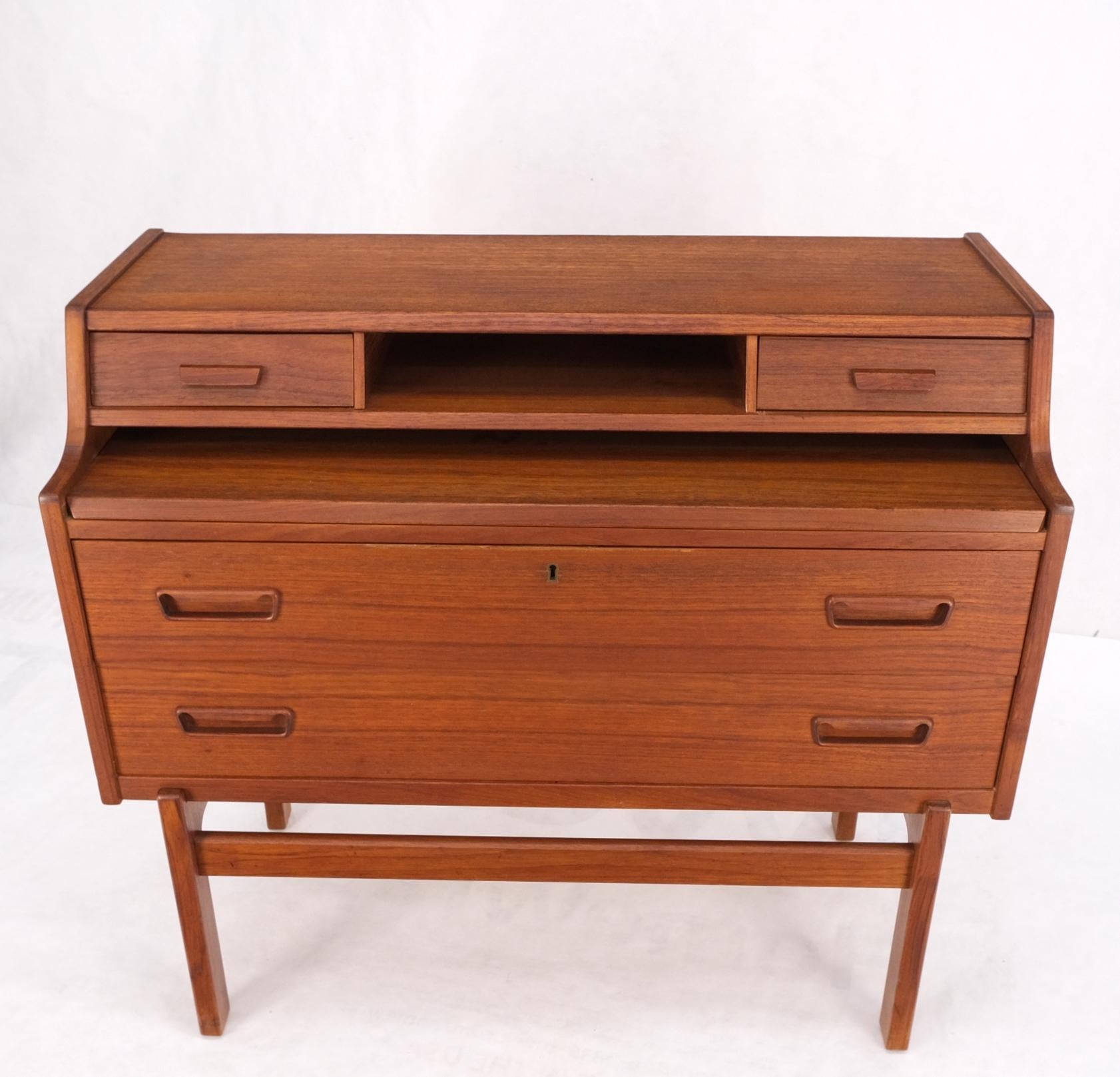 Danish Mid-Century Modern Teak Pull Out Secretary Desk Chest of Drawers Dresser For Sale 6