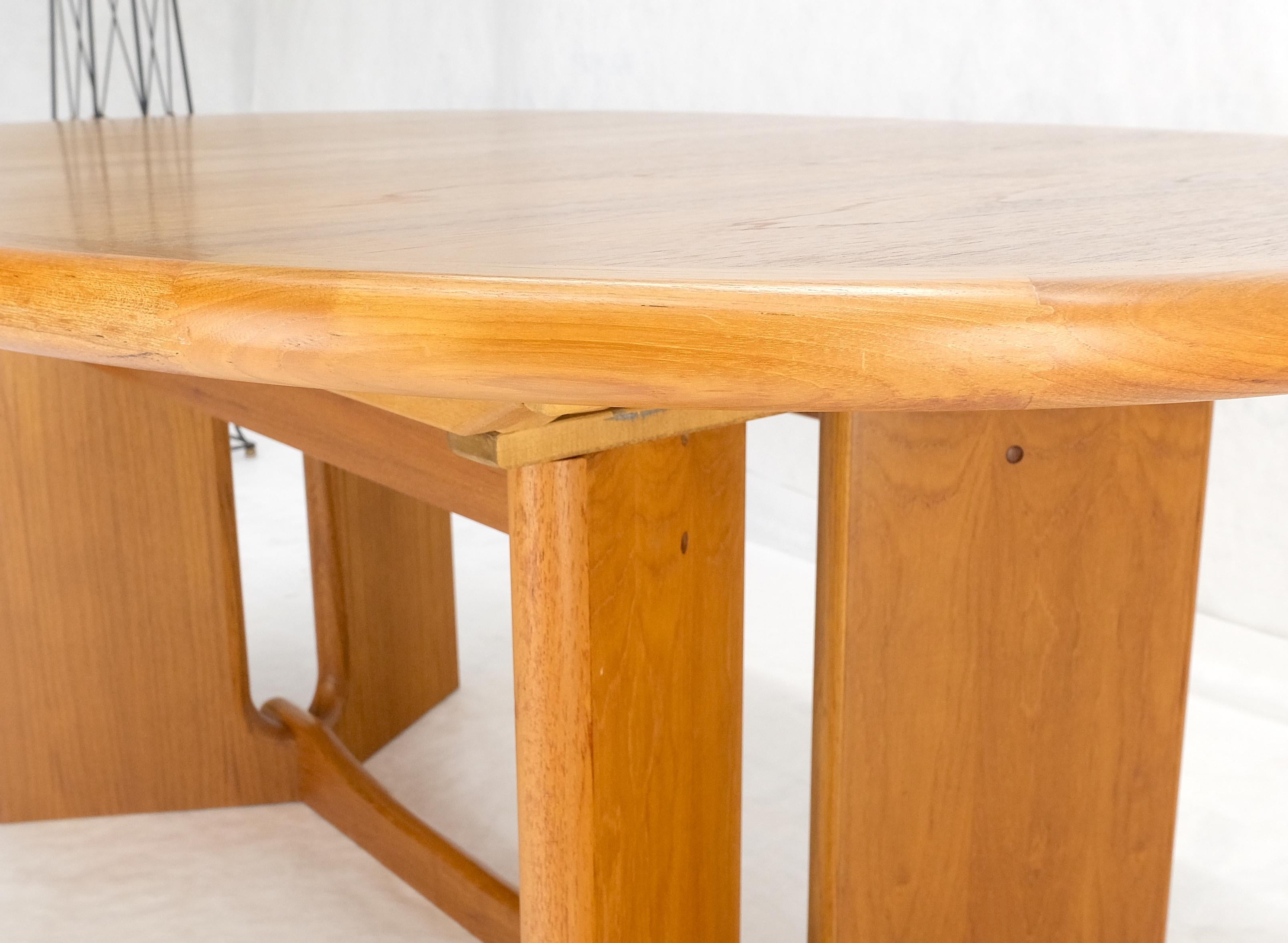 Danish Mid Century Modern Teak Racetrack Oval Dining Table 2 Extensions MINT For Sale 1