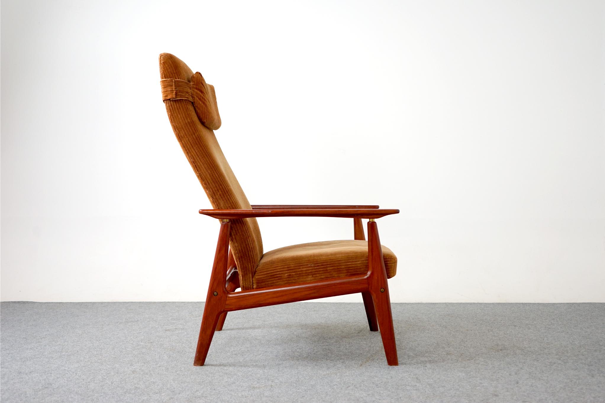 Danish Mid-Century Modern Teak Reclining Lounge Chair 1