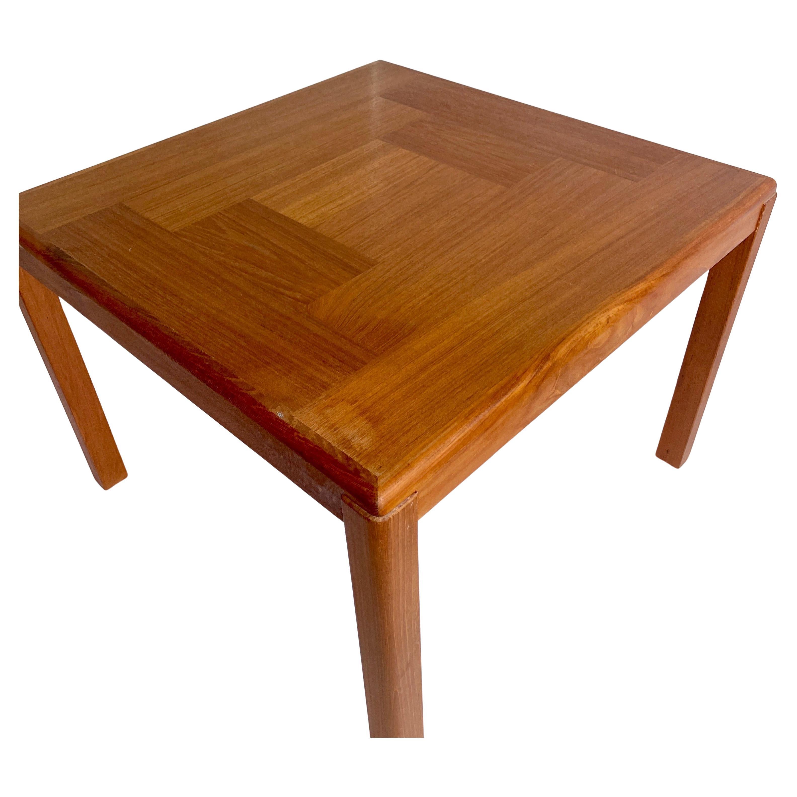 Danish Mid-Century Modern Teak Side Table by Vejle Stole og Mobelfabrik For Sale 1
