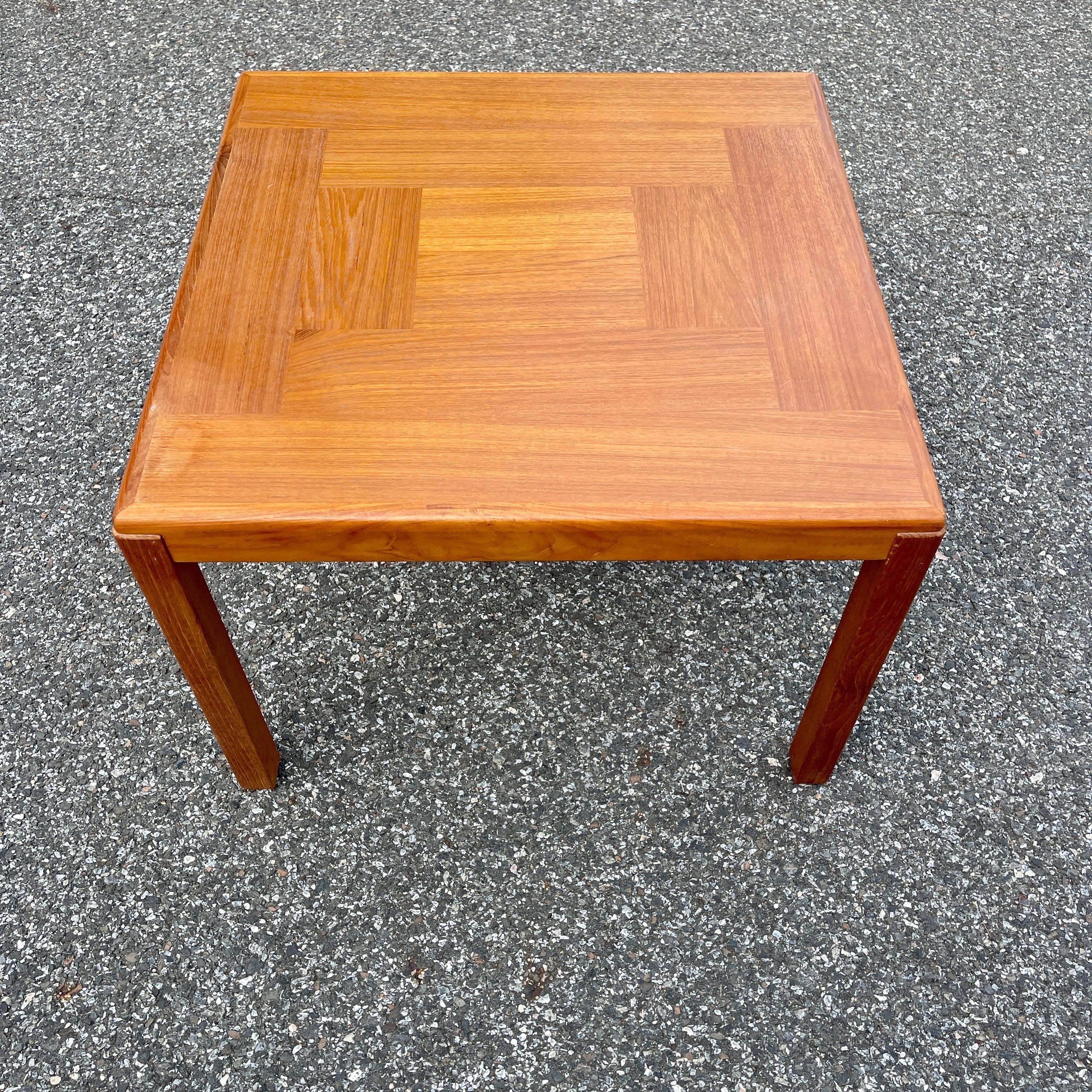 Danish Mid-Century Modern Teak Side Table by Vejle Stole og Mobelfabrik For Sale 1