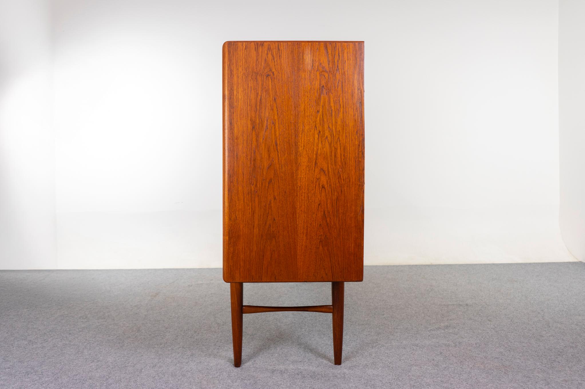 Danish Mid-Century Modern Teak Sideboard For Sale 6